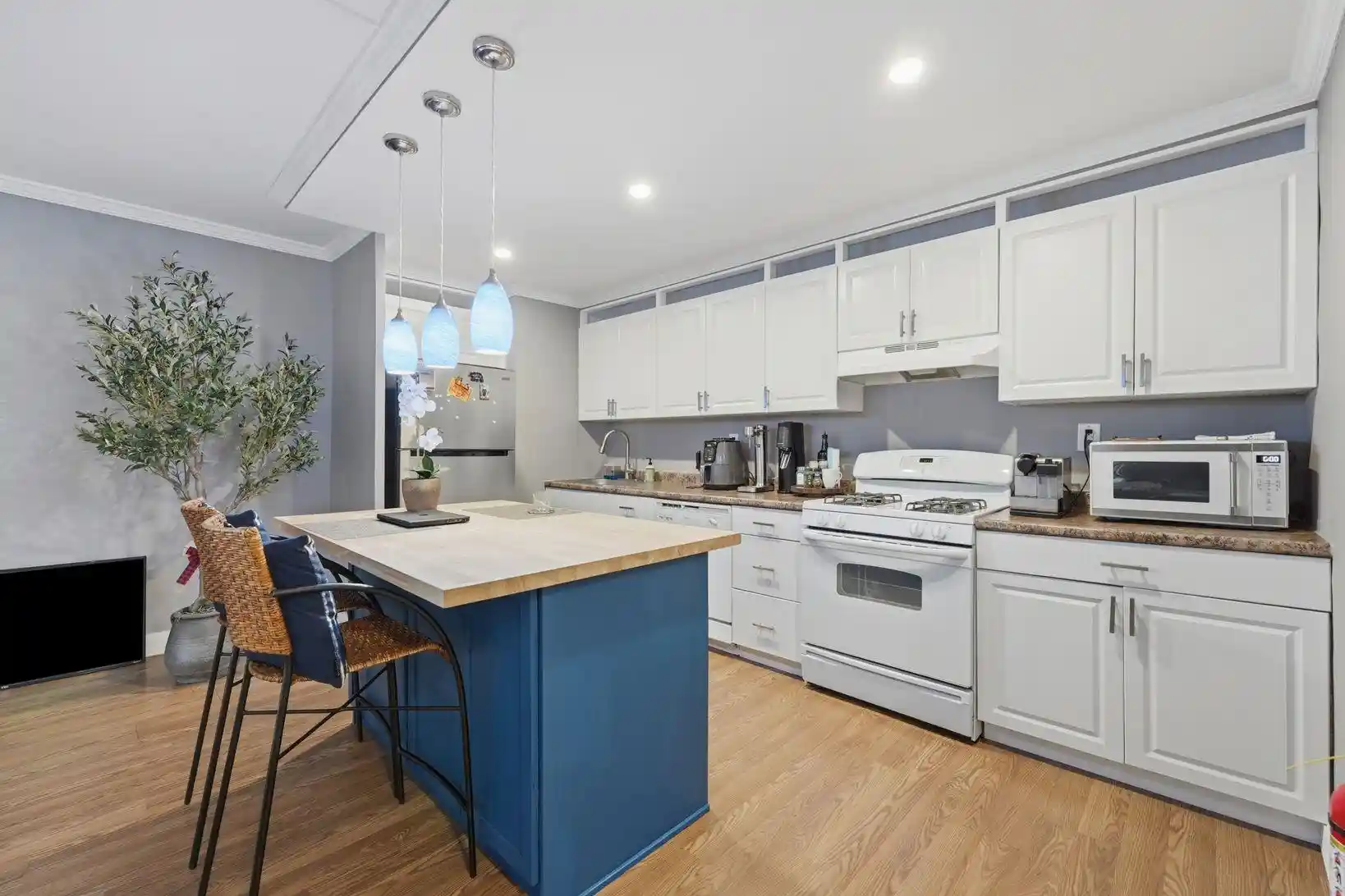 Photo 1 of Condo for sale at 6040 Boulevard E #16N, West New York, NJ 07093 | MLS# 260018176 | Listing updated on 2026-09-10