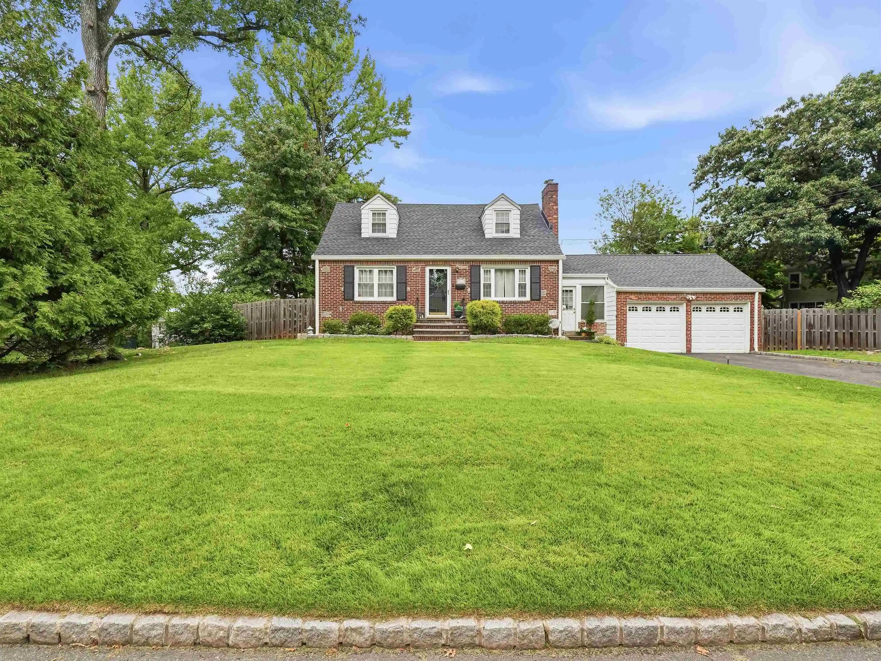Photo 1 of Single family home for sale at 2025 Hl Top Rd, Scotch Plains, NJ 07076 | MLS# 260018209 | Listing updated on 2026-09-14