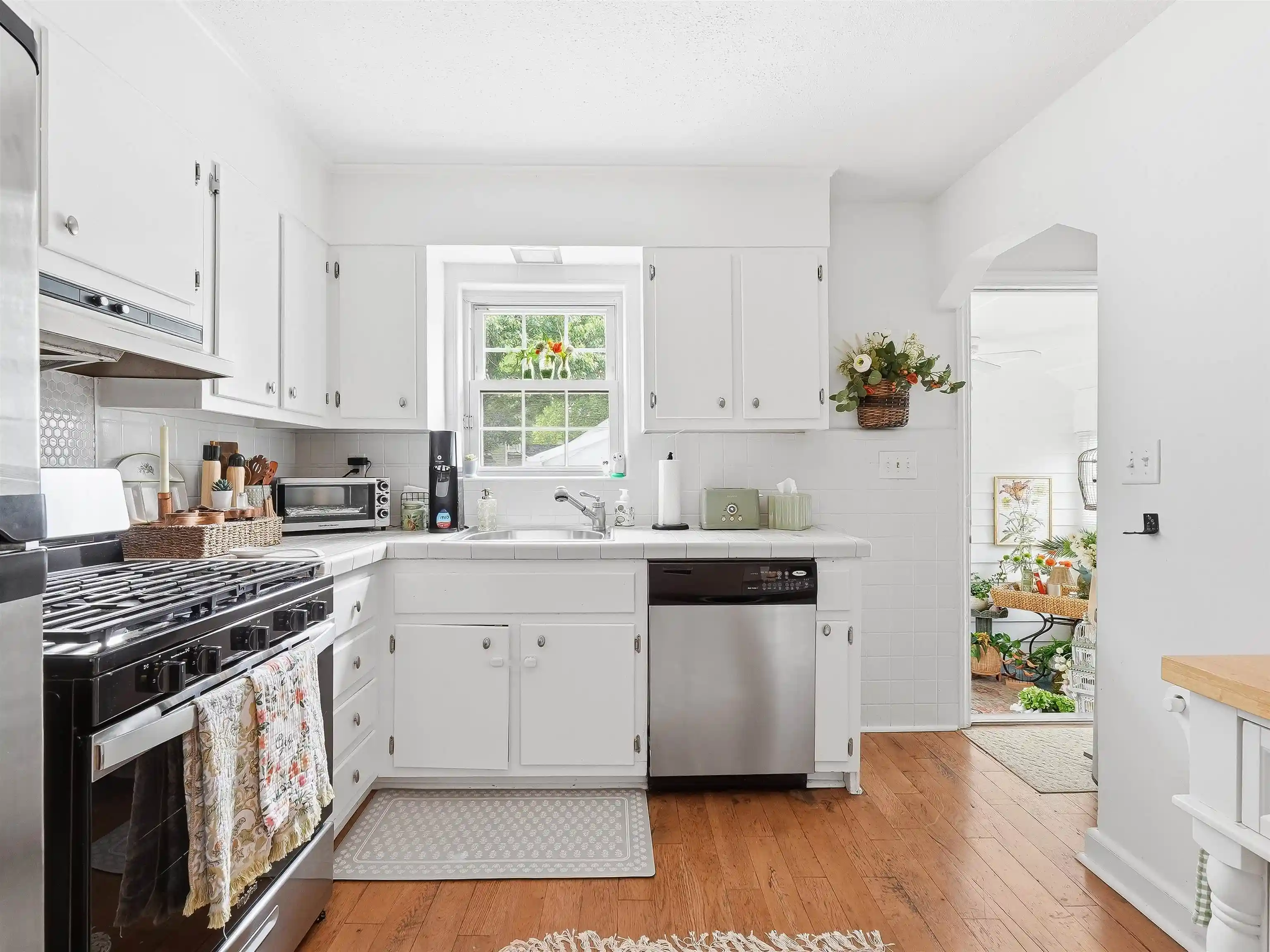Photo 3 of Single family home for sale at 2025 Hl Top Rd, Scotch Plains, NJ 07076 | MLS# 260018209 | Listing updated on 2026-09-14