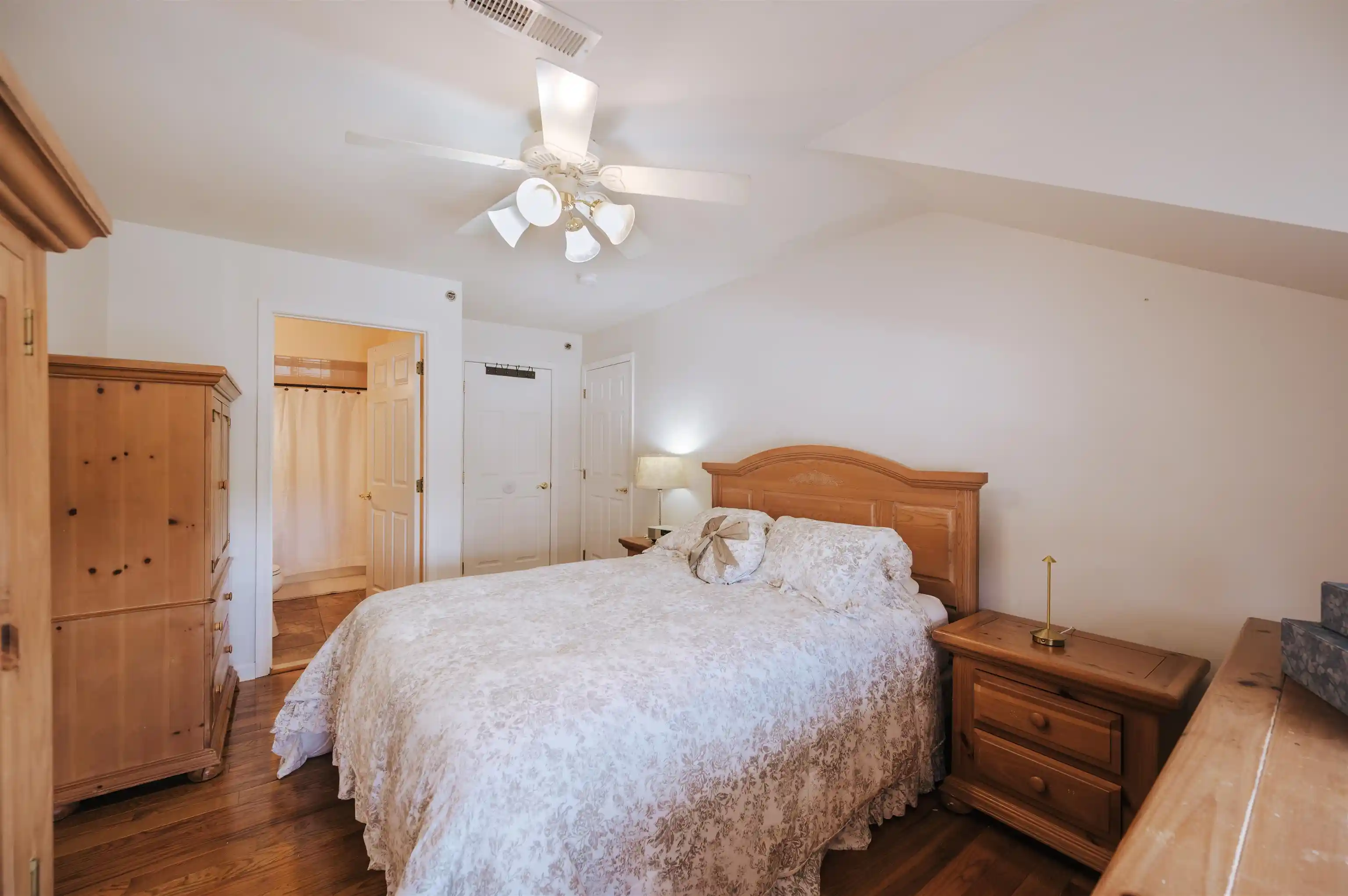 Listing Photo 5 - Condo for sale in building located at 20 S Midland Ave, Kearny, NJ 07032 - Unit #I2