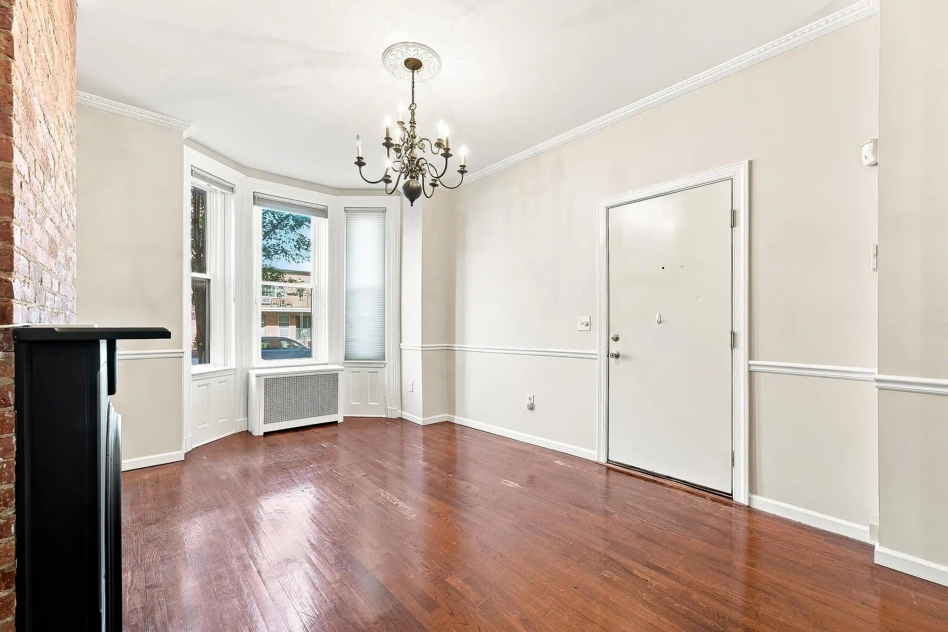 Listing Photo 4 - Condo for sale in building located at 813 Washington St, Hoboken, NJ 07030 - Unit #1R