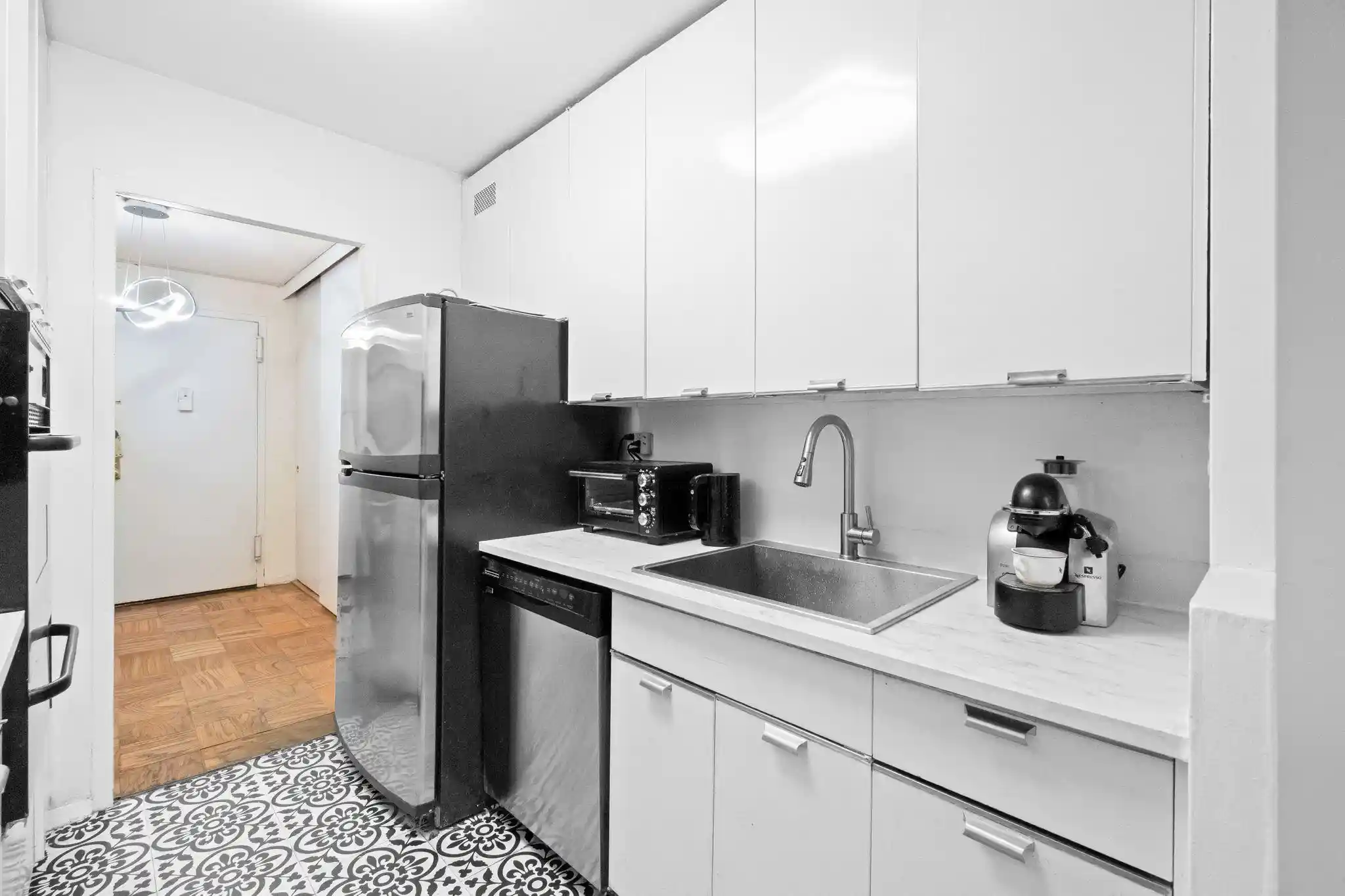 Photo 4 of House for sale at 6600 Boulevard E #4H, West New York, NJ 07093 | MLS# 260018245 | Listing updated on 2026-09-11