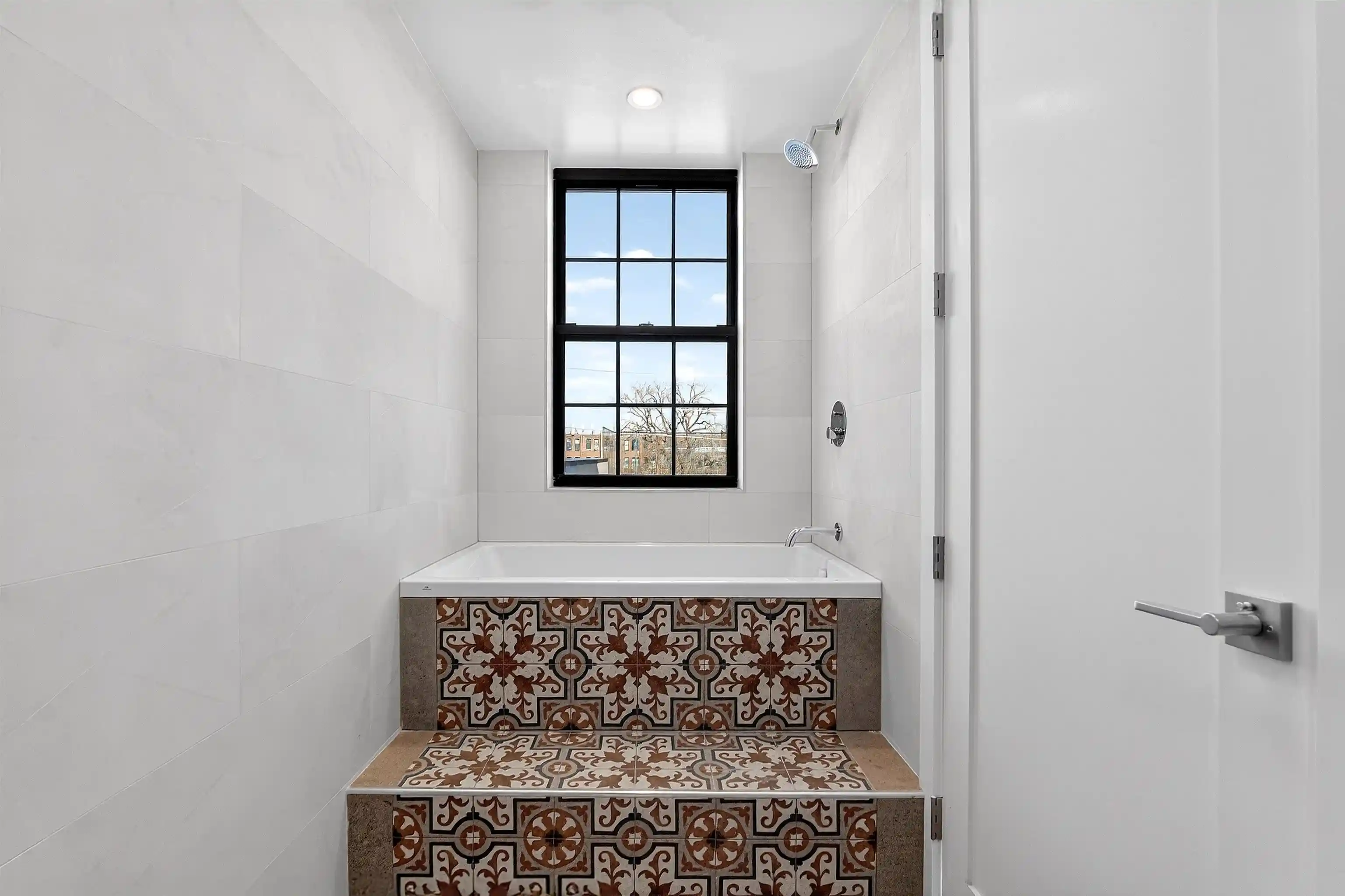 Photo 4 of Condo for sale at 31 Bayview Ave, Jersey City, NJ 07305 | MLS# 260018264 | Listing updated on 2026-09-11