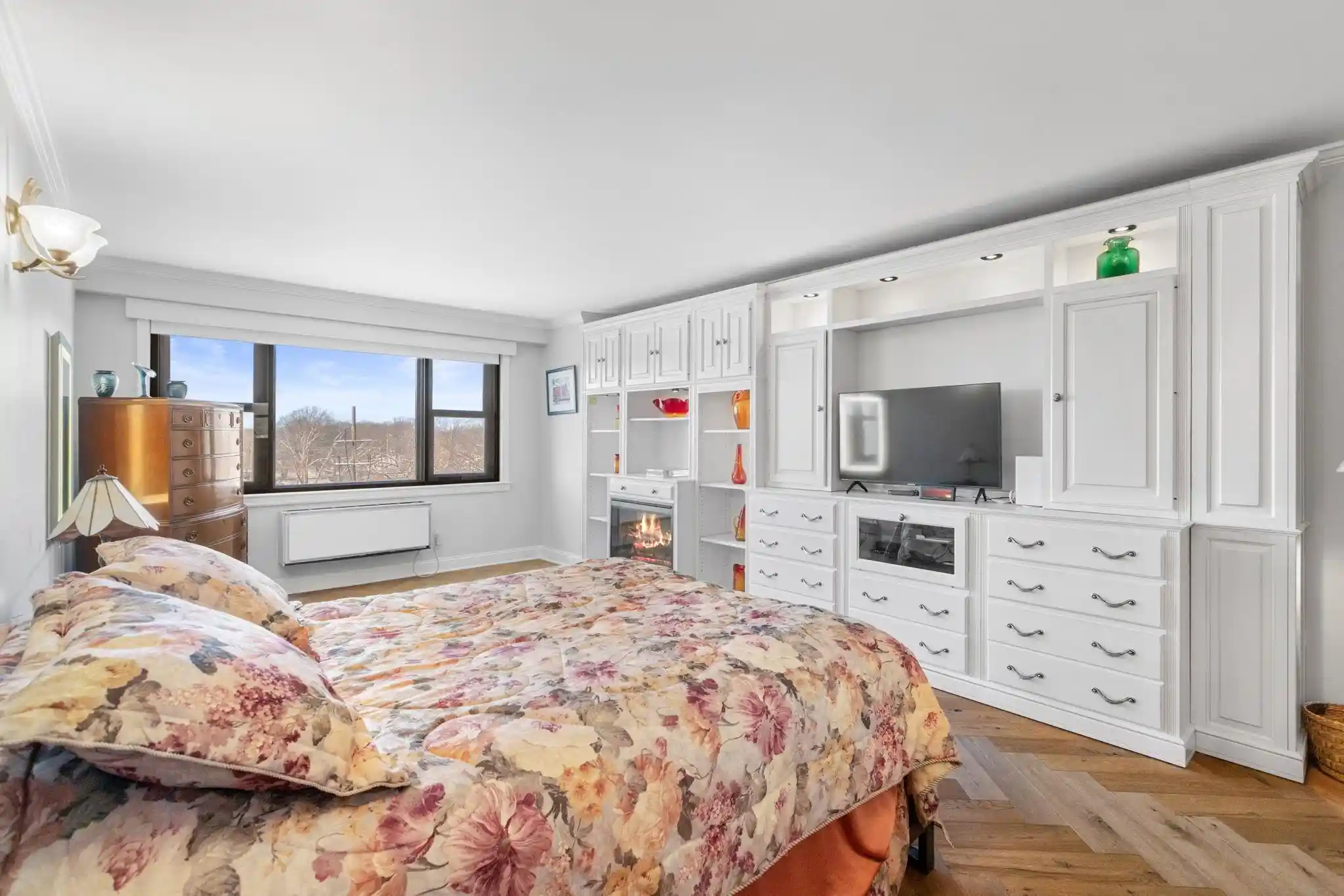 Photo 3 of Condo for sale at 7855 Boulevard E #6A, North Bergen, NJ 07047 | MLS# 260018275 | Listing updated on 2026-09-15