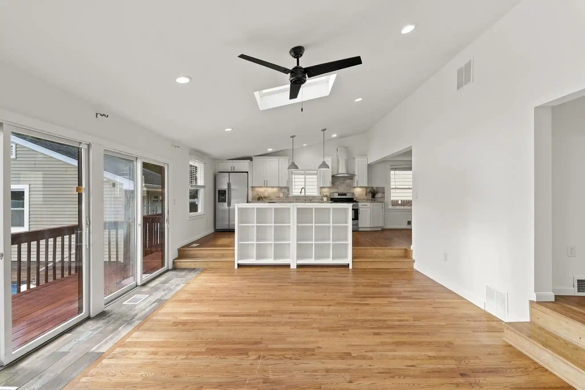 Photo 2 of Single family home for sale at 1138 Mayfair Dr, Rahway, NJ 07065 | MLS# 260018323 | Listing updated on 2026-09-16