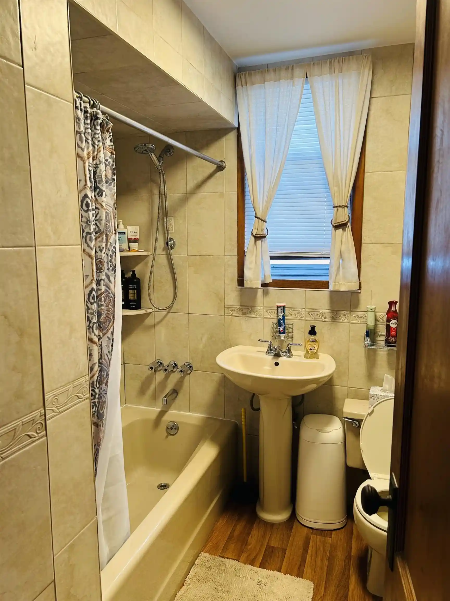 Photo 4 of House for sale at 160 West 9th St, Bayonne, NJ 07002 | MLS# 260018326 | Listing updated on 2026-09-17