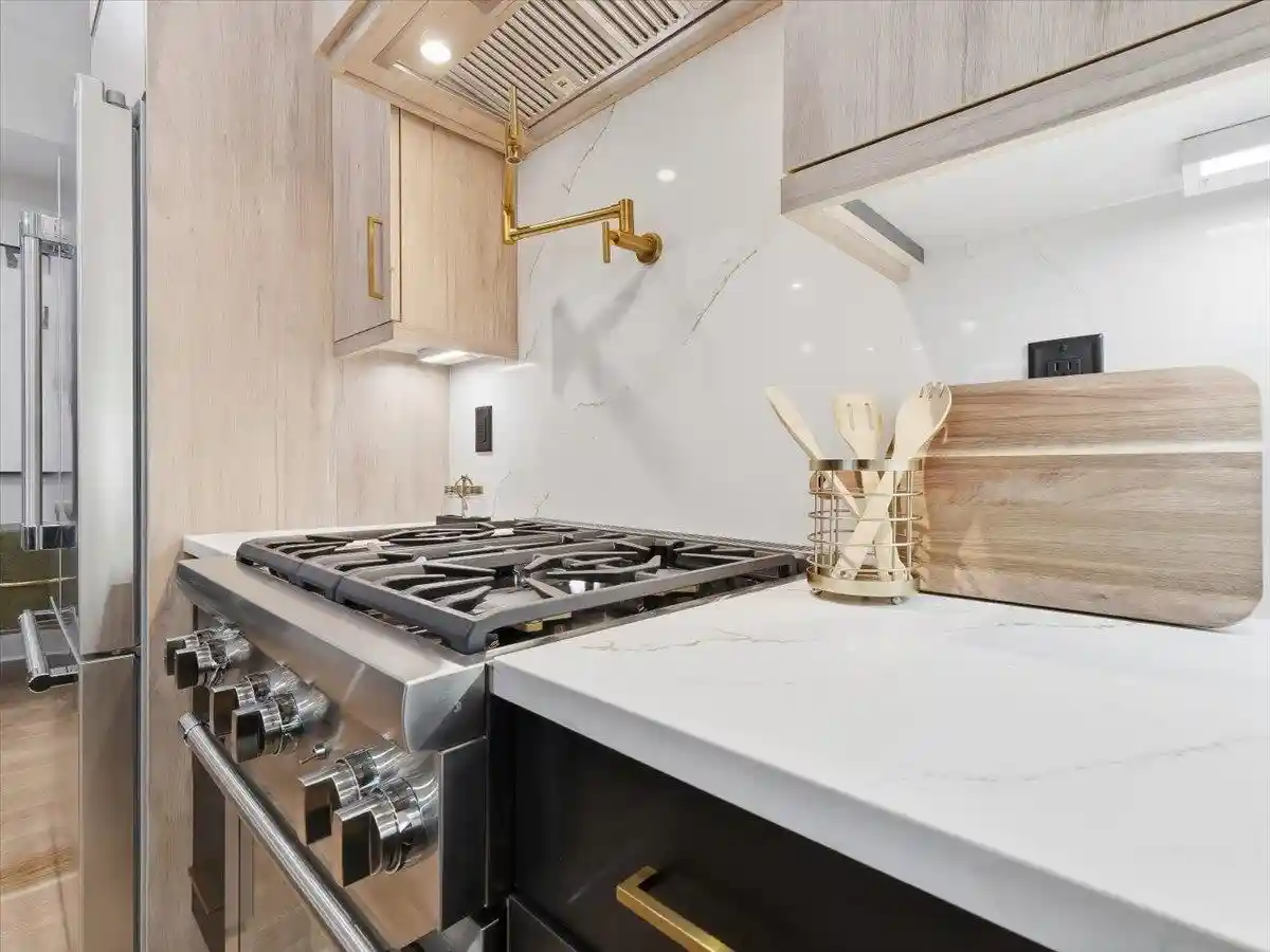 Listing Photo 2 - Condo for sale in building located at 134 Hancock Ave, Jersey City, NJ 07307 - Unit #1