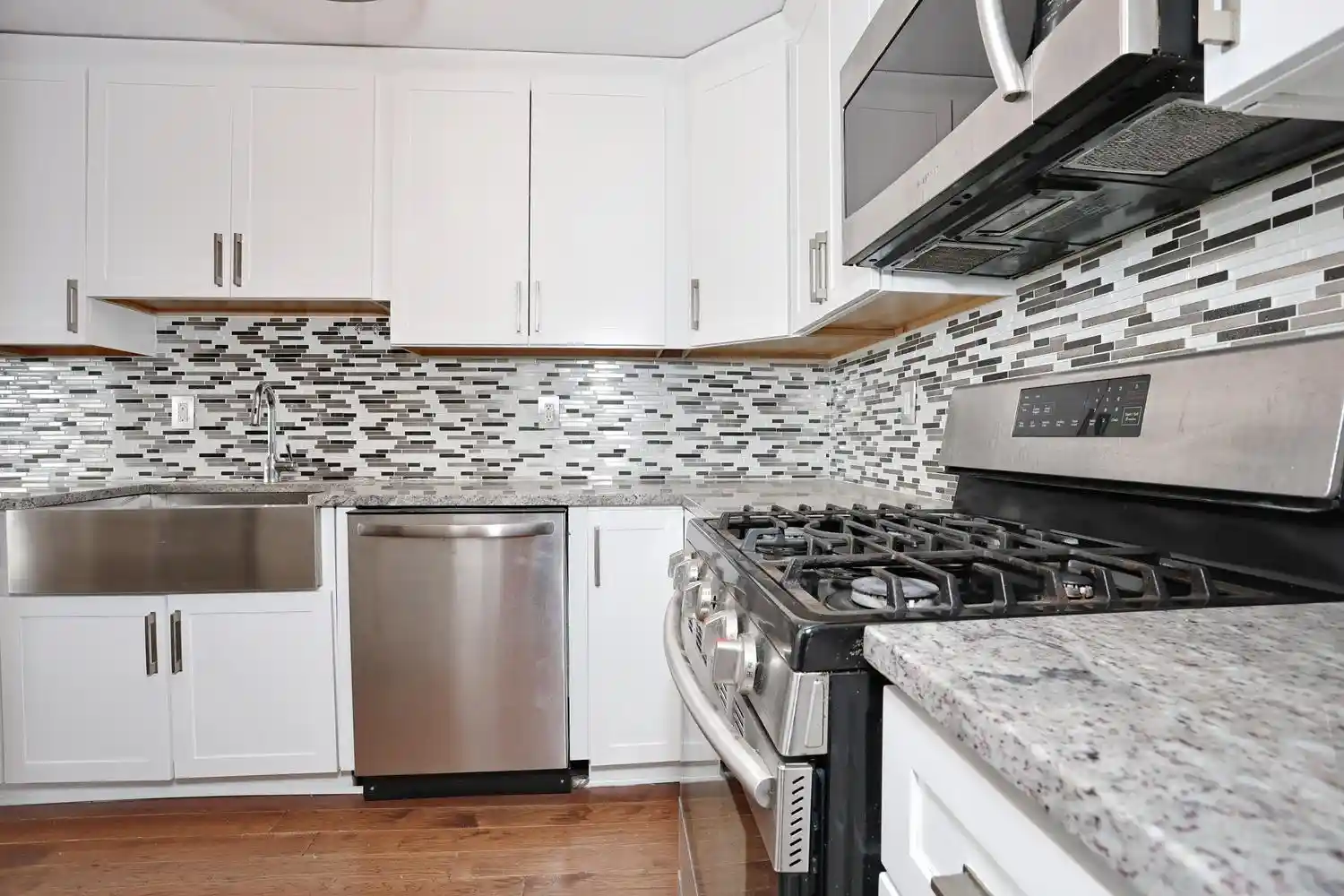 Photo 3 of Condo for sale at 7004 Boulevard E #30E, West New York, NJ 07093 | MLS# 260018405 | Listing updated on 2026-09-19