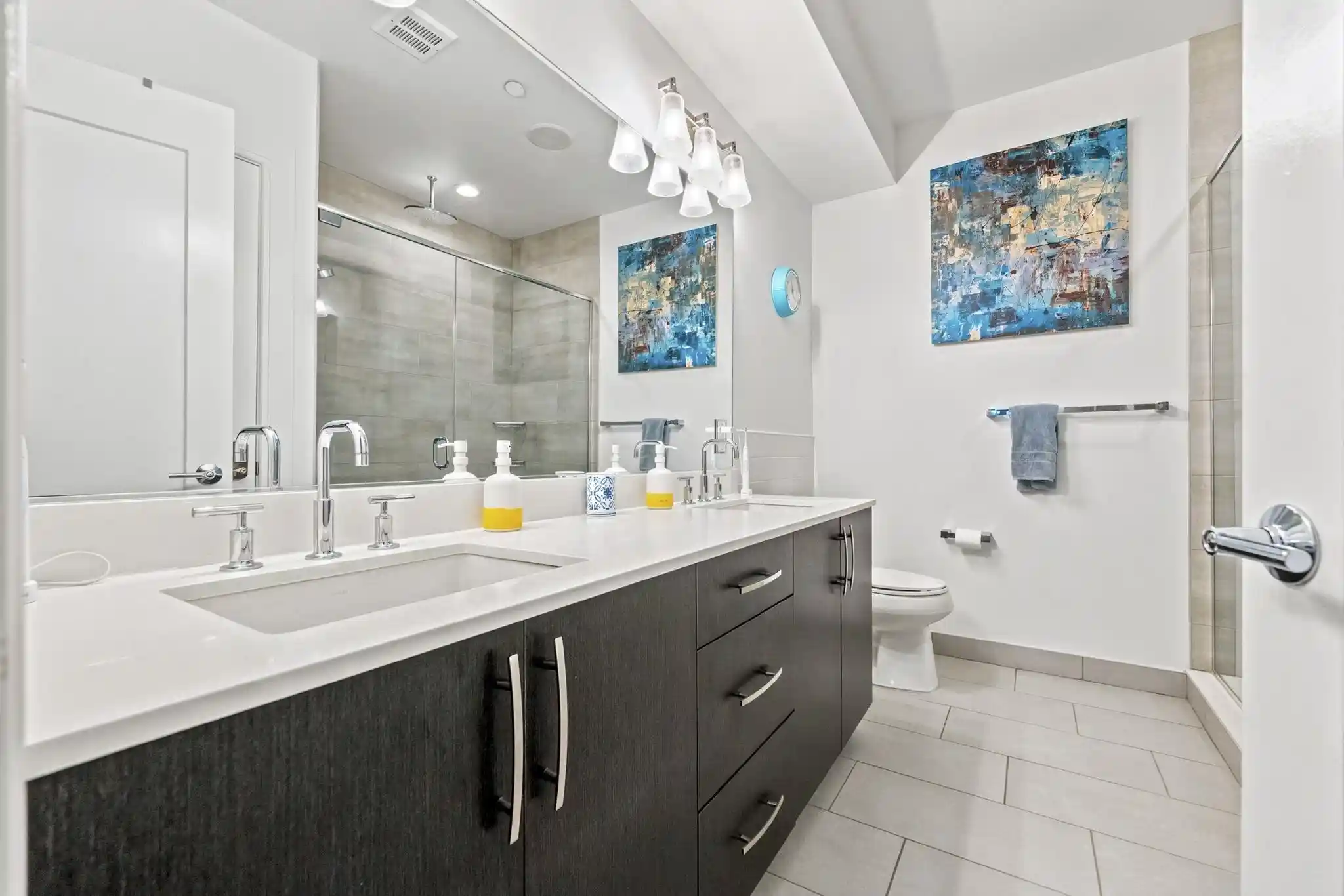 Photo 3 of Condo for sale at 209 Hackensack Plank Rd #3B, Weehawken, NJ 07086 | MLS# 260018472 | Listing updated on 2026-09-15