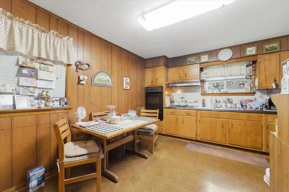 Photo 2 of Single family home for sale at 6 Skillman Ave, Jersey City, NJ 07306 | MLS# 260018479 | Listing updated on 2026-09-16