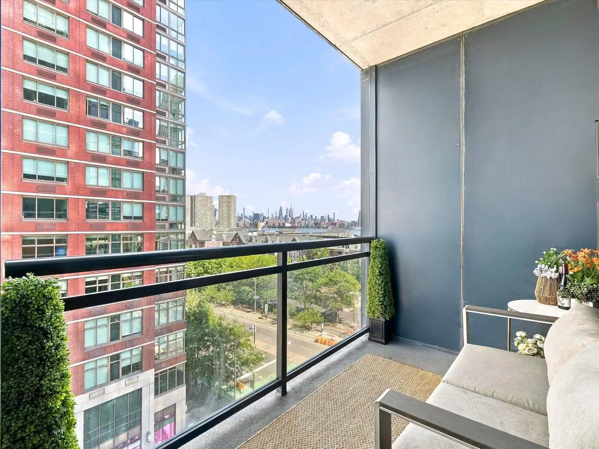Listing Photo 3 - Condo for sale in building located at 389 Washington St, Jersey City, NJ 07302 - Unit #8E