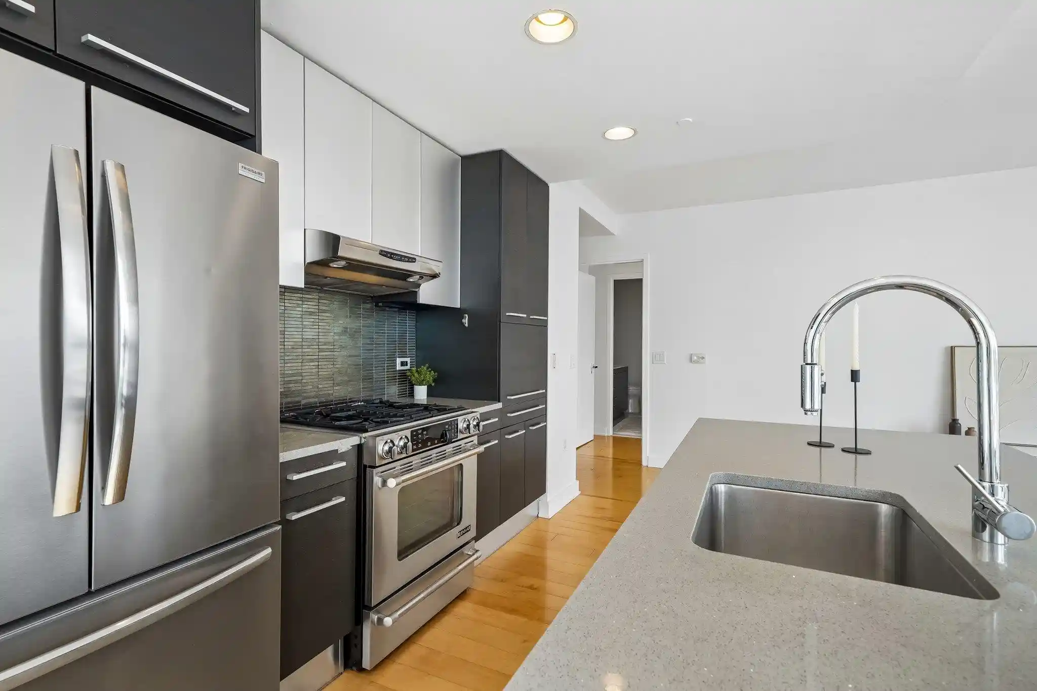 Photo 3 of Condo for sale at 2 2nd Street #2205, Jersey City, NJ 07302 | MLS# 260018775 | Listing updated on 2026-09-17