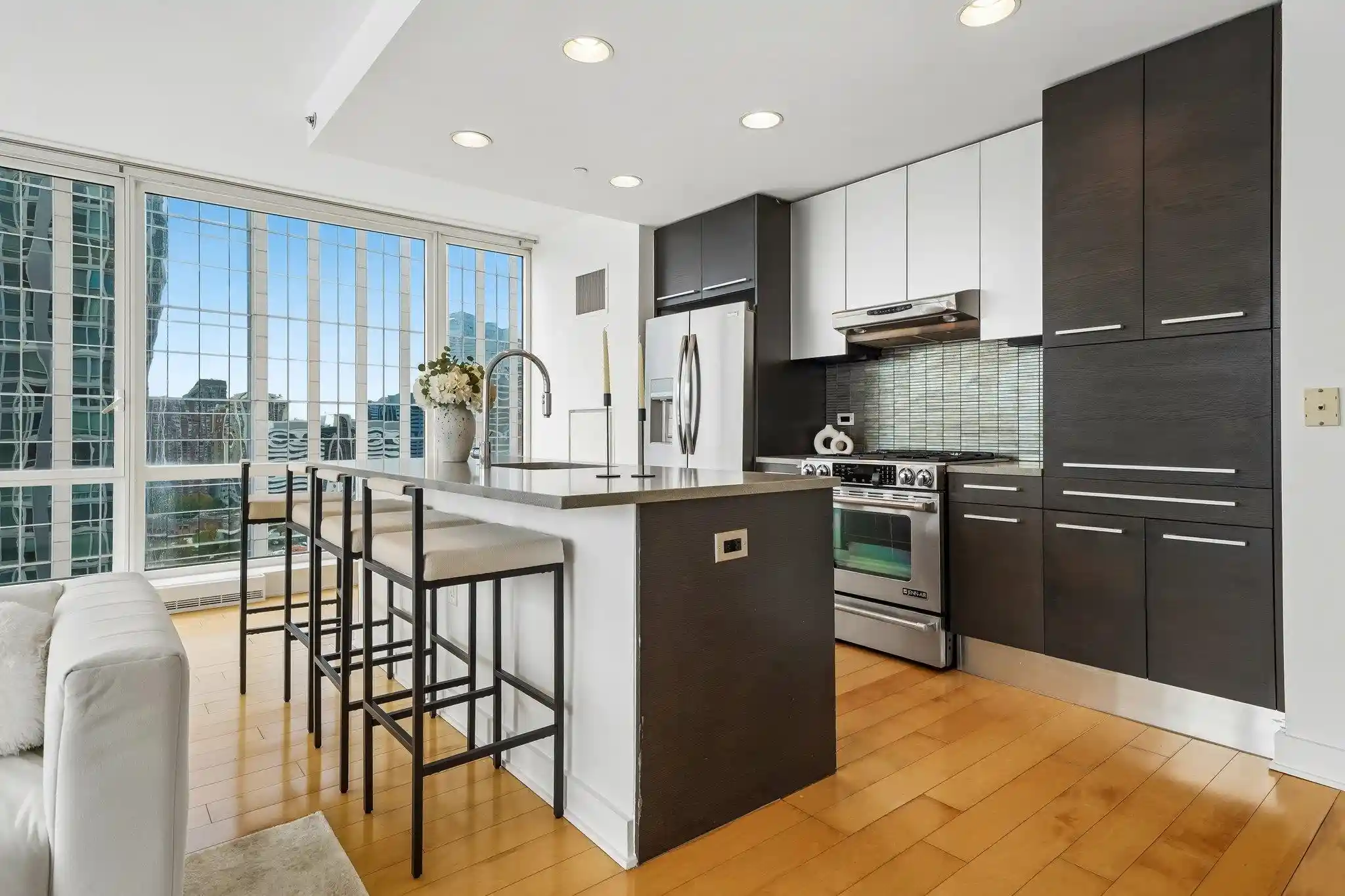 Photo 3 of Condo for sale at 2 2nd Street #2205, Jersey City, NJ 07302 | MLS# 260018775 | Listing updated on 2026-09-17