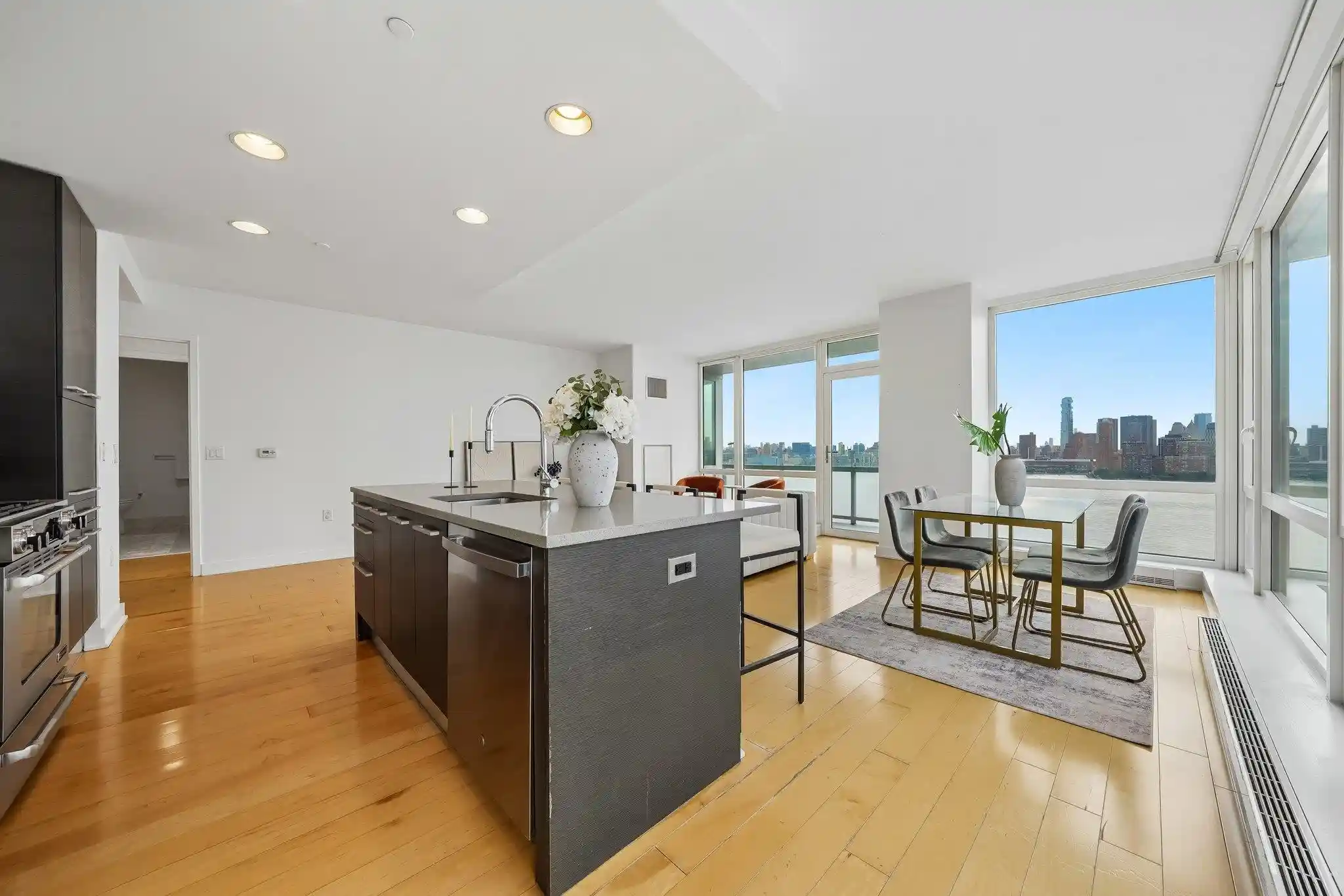 Photo 4 of Condo for sale at 2 2nd Street #2205, Jersey City, NJ 07302 | MLS# 260018775 | Listing updated on 2026-09-17