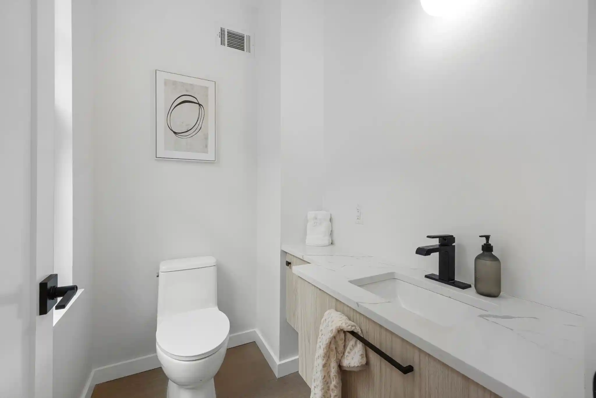 Photo 2 of Townhouse for sale at 318 Barrow St #1, Jersey City, NJ 07302 | MLS# 260018785 | Listing updated on 2026-09-17