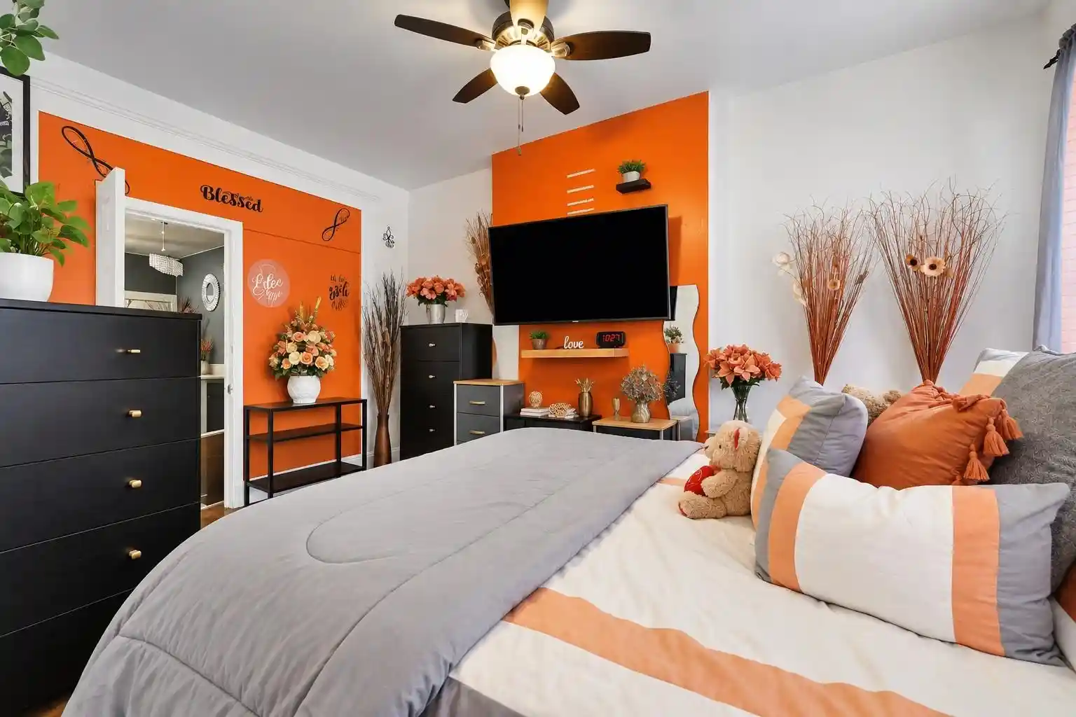 Photo 3 of House for sale at 292a Virginia Ave, Jersey City, NJ 07304 | MLS# 260018800 | Listing updated on 2026-09-17