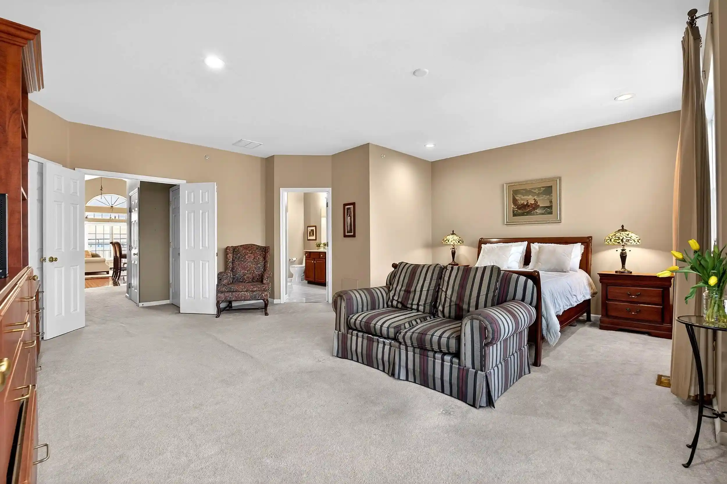 Photo 3 of Townhouse for sale at 60 Tottenham Ct, Jersey City, NJ 07305 | MLS# 260018852 | Listing updated on 2026-09-17