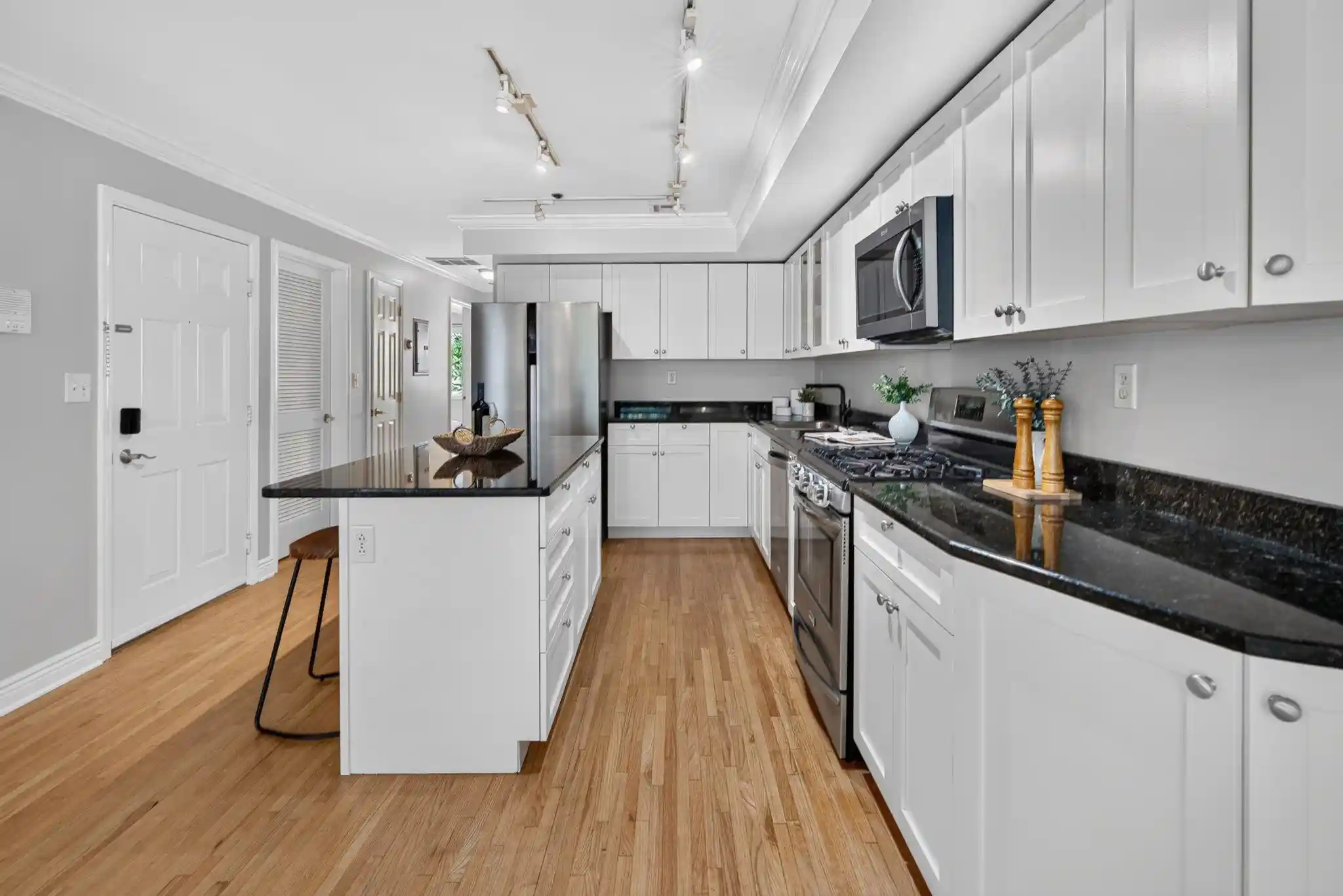 Listing Photo 5 - Condo for sale in building located at 717-719 Madison St, Hoboken, NJ 07030 - Unit #3S