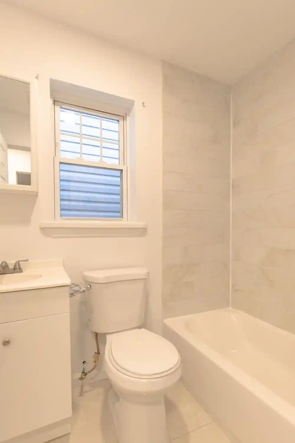 Listing Photo 4 - Condo for sale in building located at 242 Graham Ave, Paterson, NJ 07501