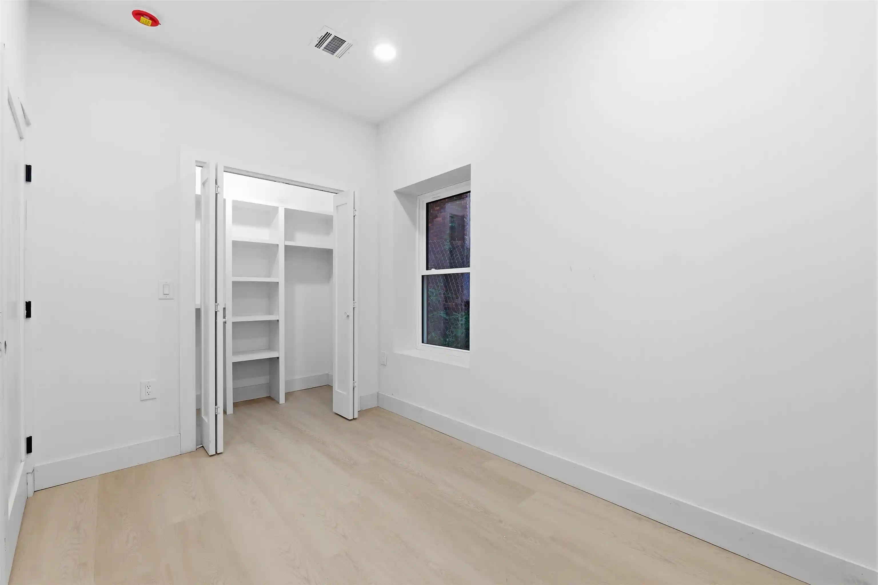 Photo 3 of Condo for sale at 1902 John F Kennedy Blvd #1, Jersey City, NJ 07305 | MLS# 260019093 | Listing updated on 2026-09-21