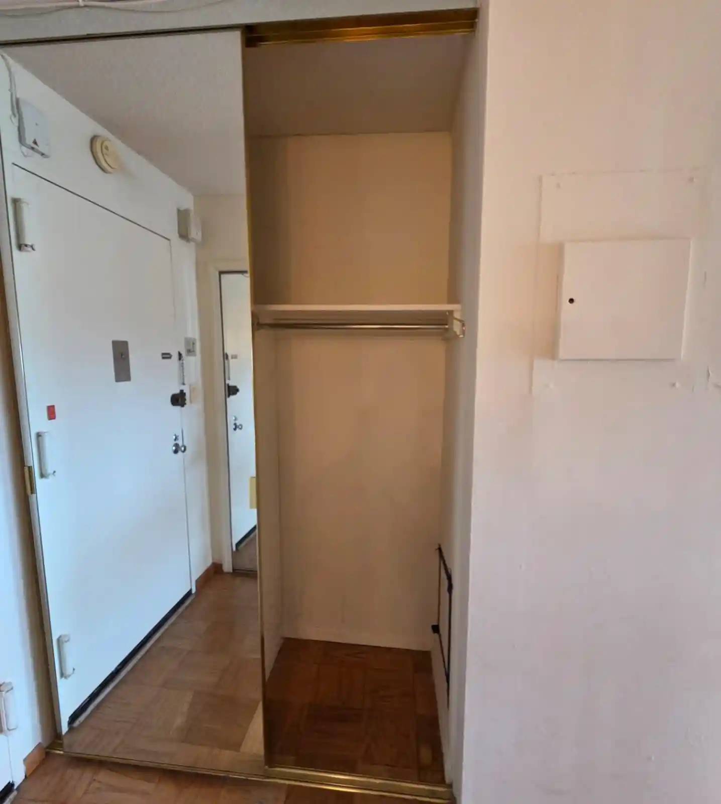 Photo 2 of Condo for sale at 7000 Boulevard E #39F, West New York, NJ 07093 | MLS# 260019179 | Listing updated on 2026-09-25