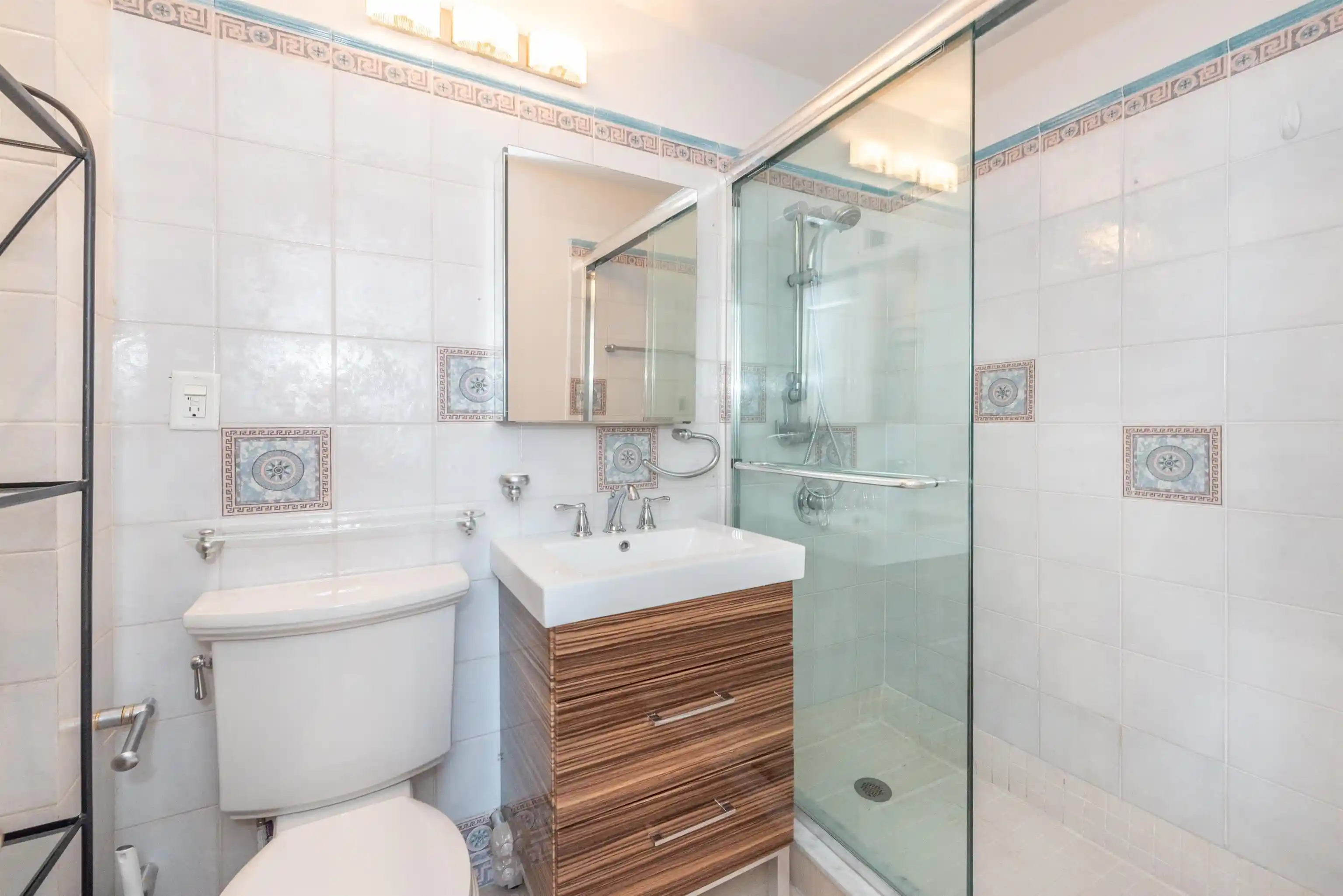 Photo 3 of House for sale at 6600 Boulevard E #19K, West New York, NJ 07093 | MLS# 260019257 | Listing updated on 2026-10-09