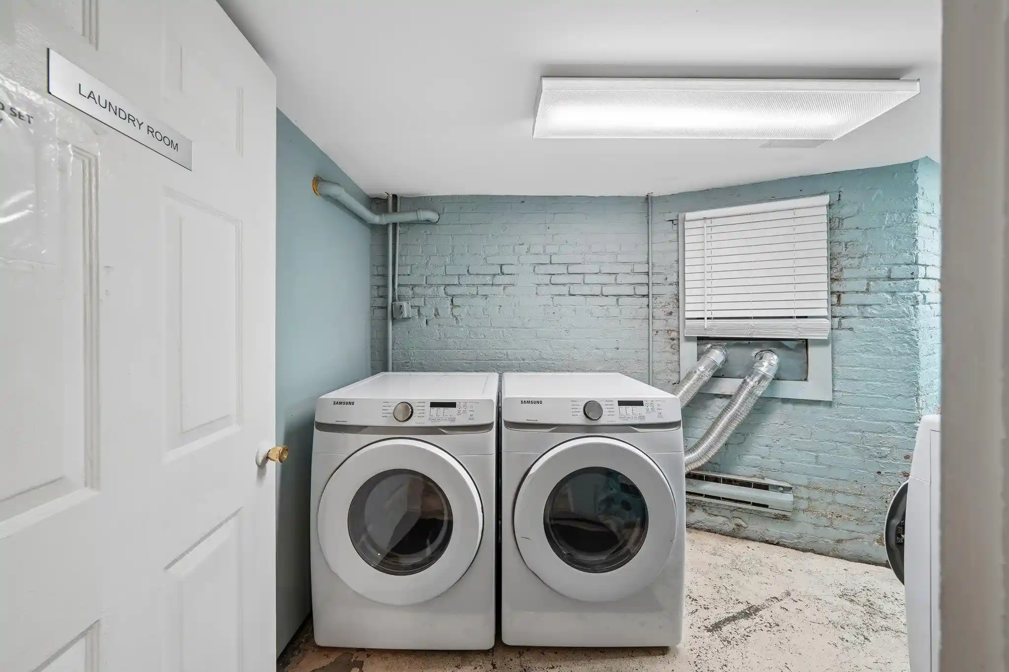 Photo 3 of Condo for sale at 267 Grove St #4R, Jersey City, NJ 07302 | MLS# 260019296 | Listing updated on 2026-10-09