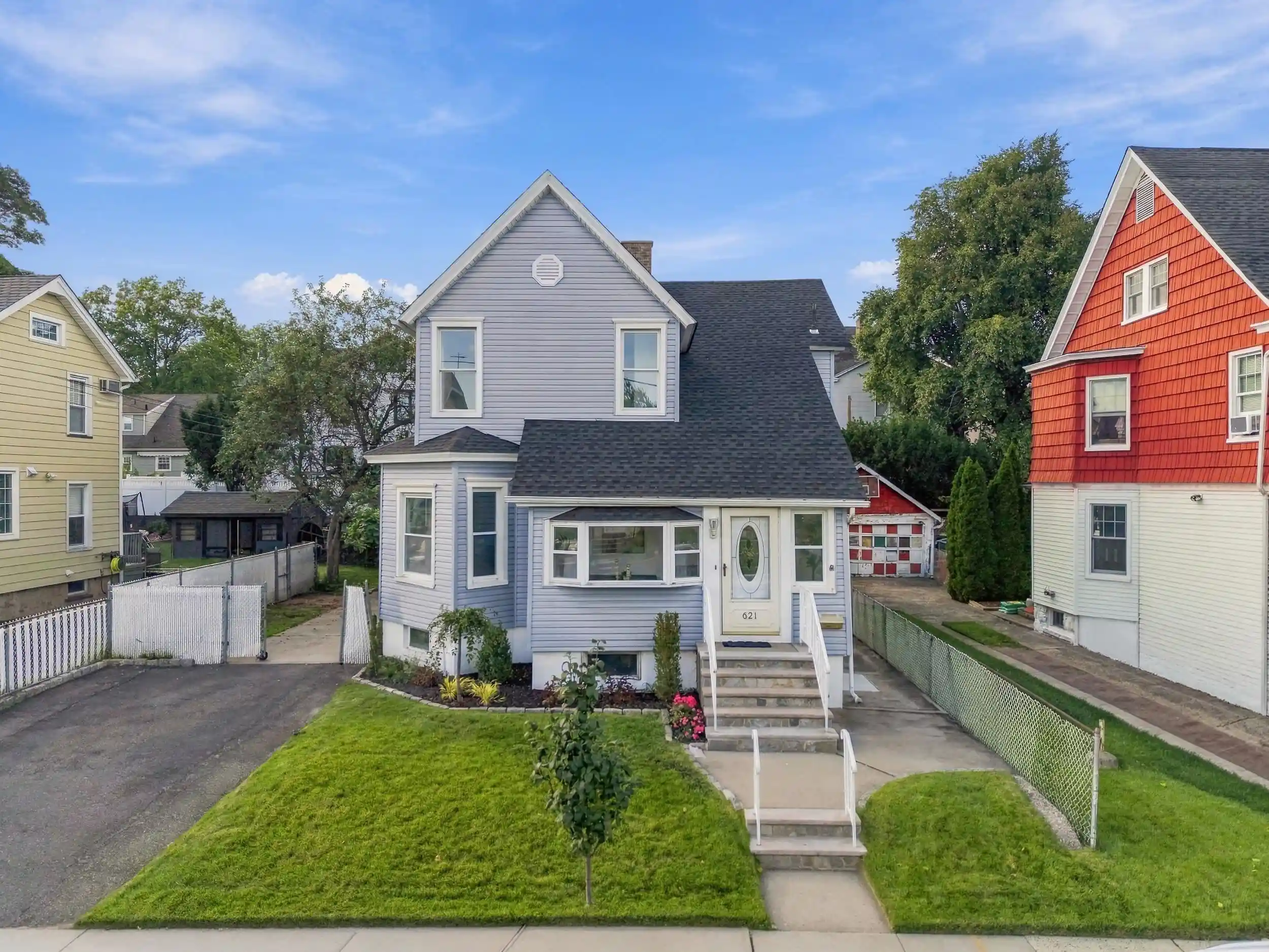 Photo 1 of Single family home for sale at 621 Chestnut St, Kearny, NJ 07032 | MLS# 260019303 | Listing updated on 2026-10-05