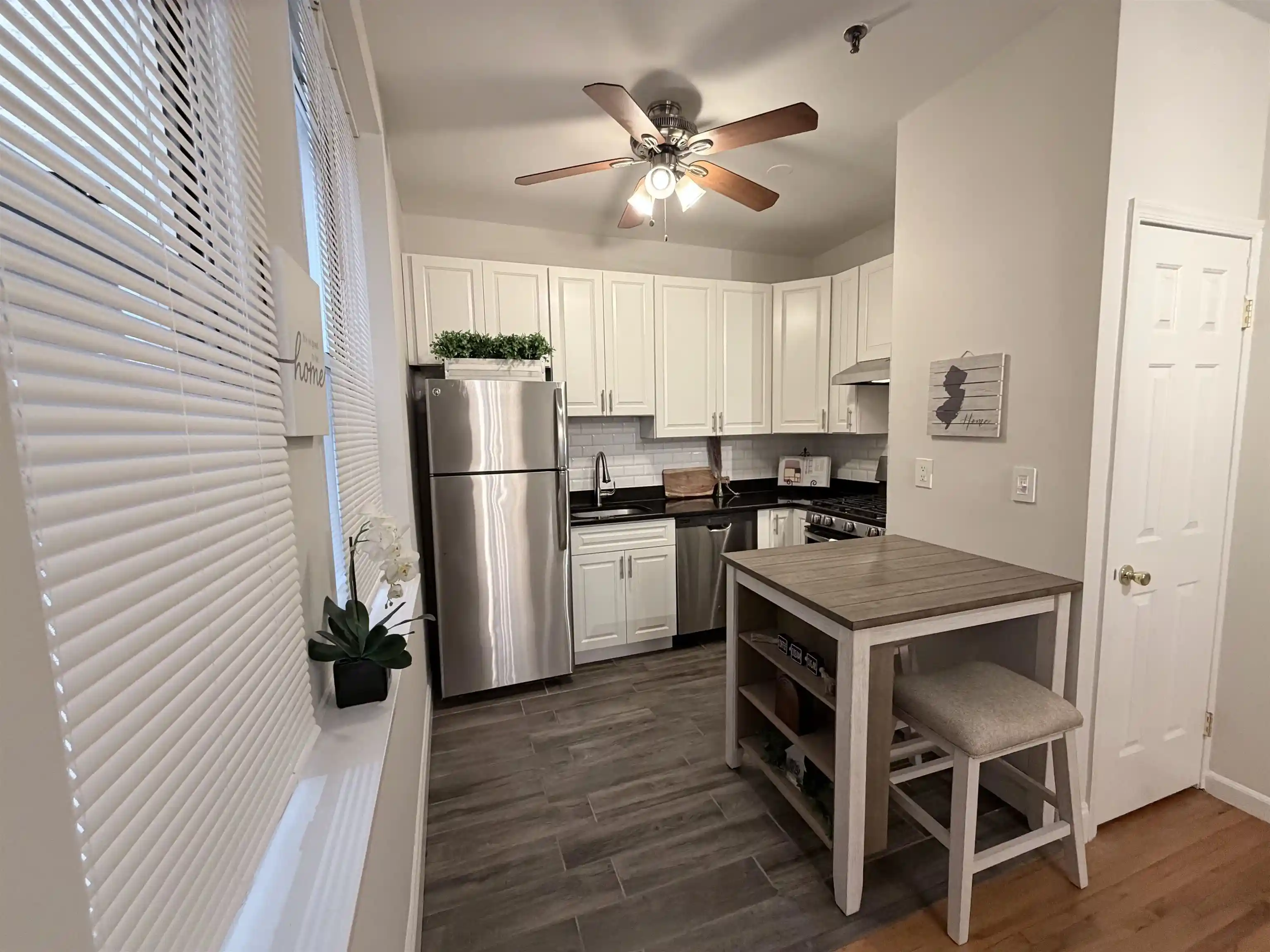 Photo 3 of Condo for sale at 711 Willow Ave #2C, Hoboken, NJ 07030 | MLS# 260019315 | Listing updated on 2026-10-07
