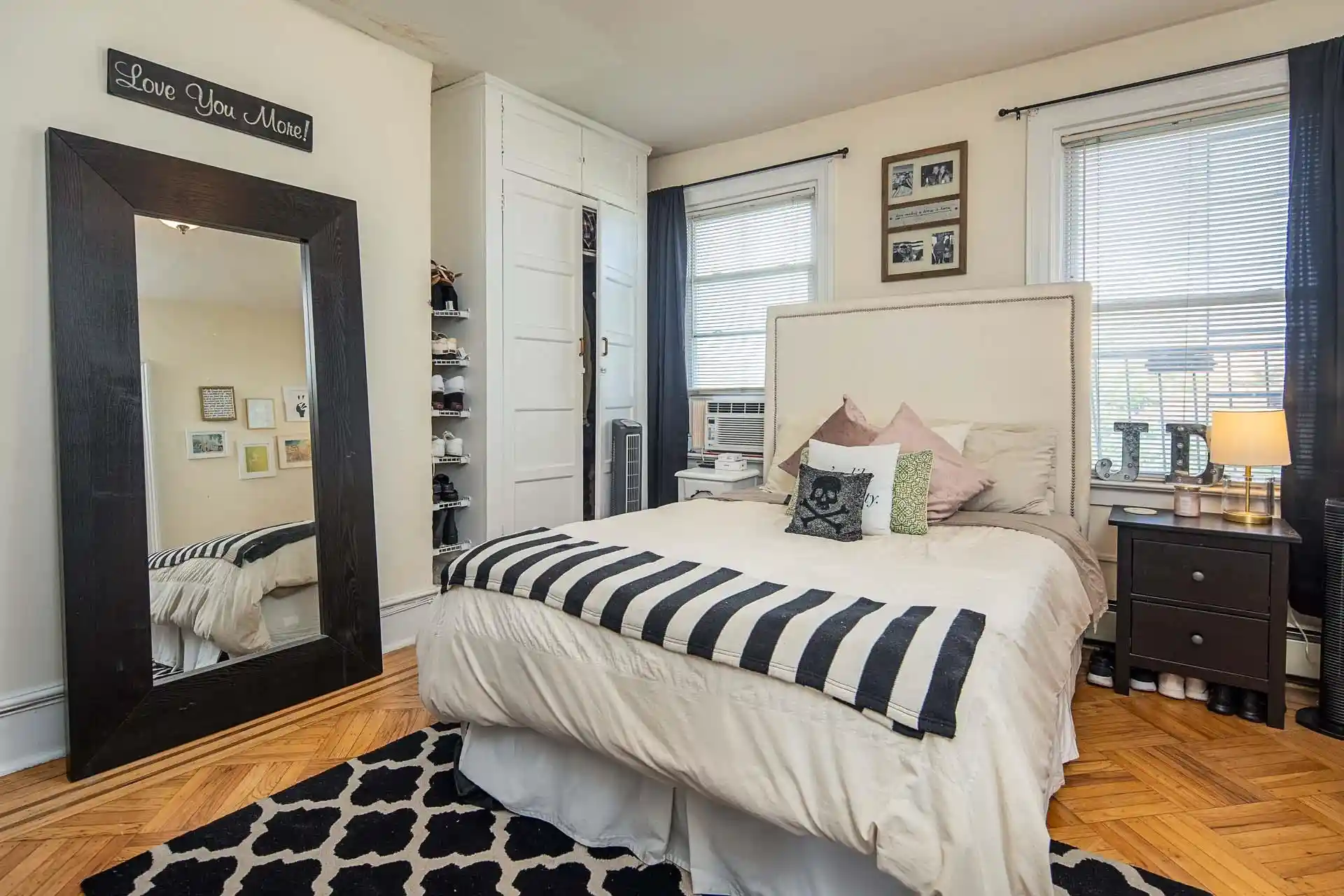 Photo 4 of House for sale at 718 Washington St, Hoboken, NJ 07030 | MLS# 260019325 | Listing updated on 2026-09-24