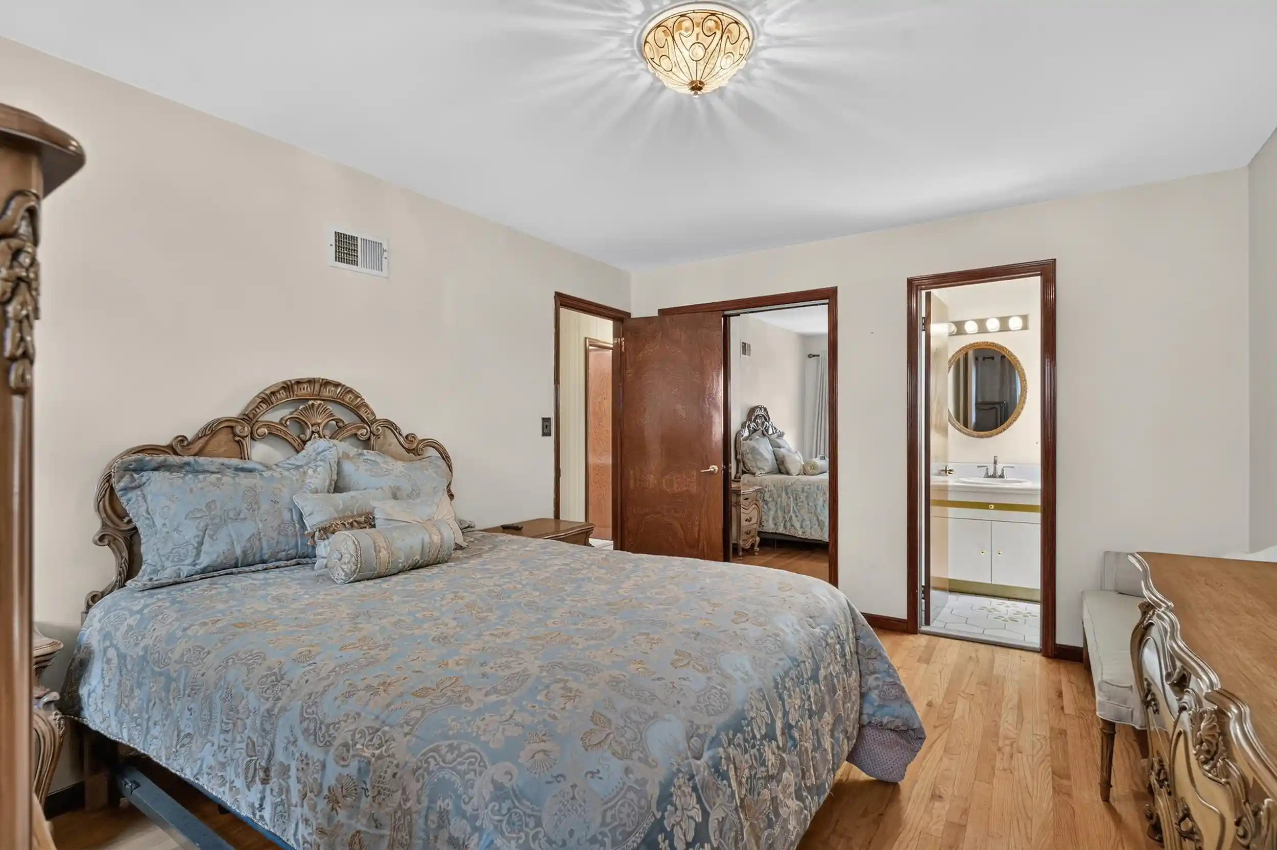 Photo 4 of House for sale at 1 Gregg Ln, Bayonne, NJ 07002 | MLS# 260019374 | Listing updated on 2026-09-30