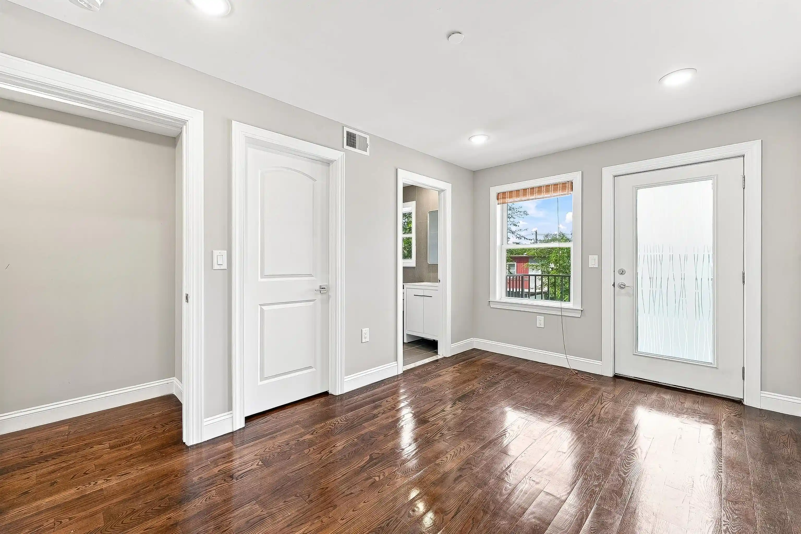 Photo 4 of Condo for sale at 175 Van Horne St #2, Jersey City, NJ 07304 | MLS# 260019558 | Listing updated on 2026-10-09