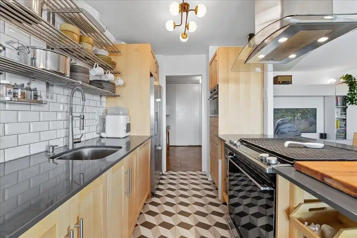 Photo 4 of House for sale at 6600 Boulevard E #11K, West New York, NJ 07093 | MLS# 260019608 | Listing updated on 2026-10-06