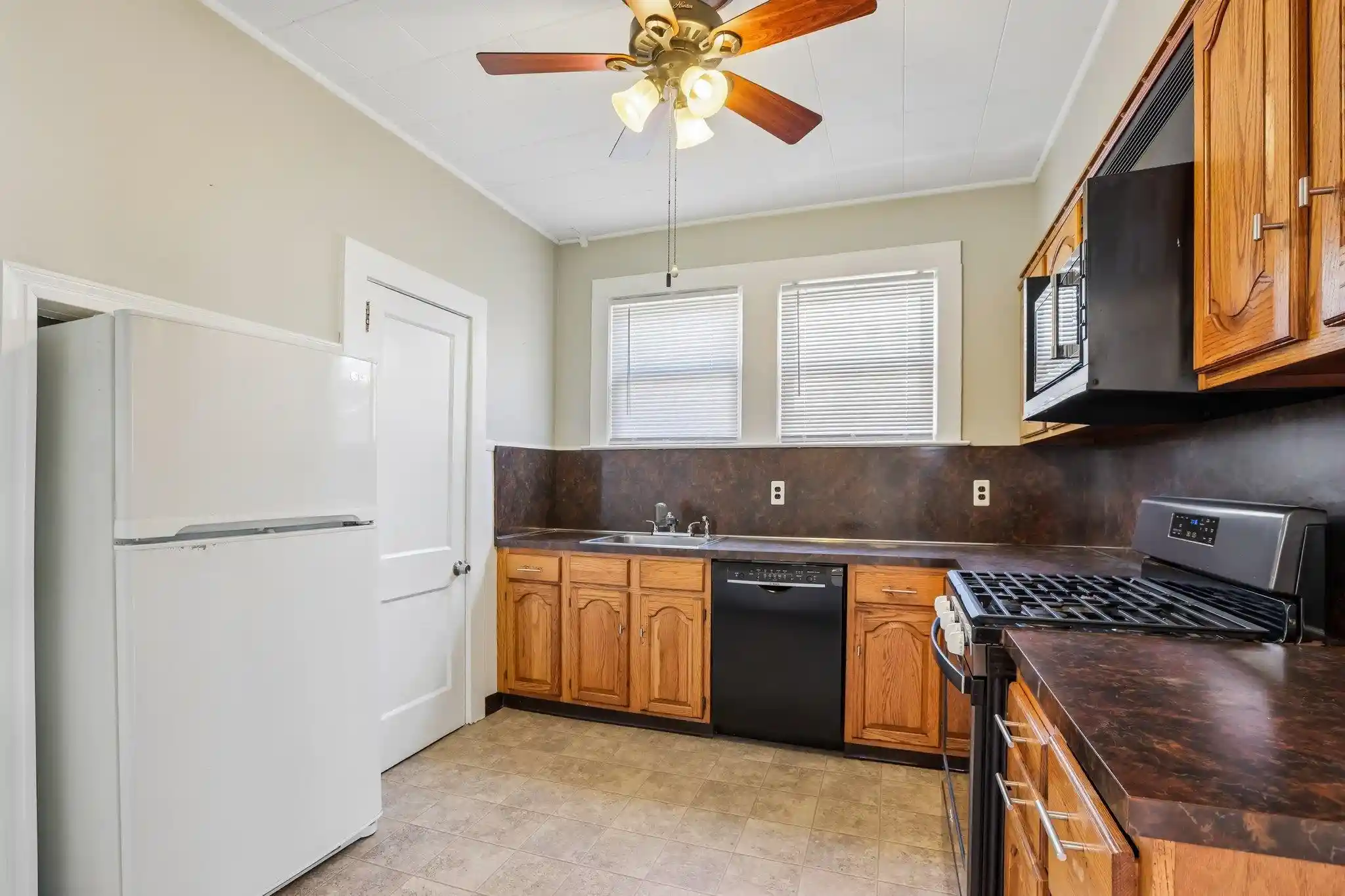 Photo 3 of Sale Pending at 803 Devon St, Kearny, NJ 07032 | MLS# 260019661 | Listing updated on 2026-10-07