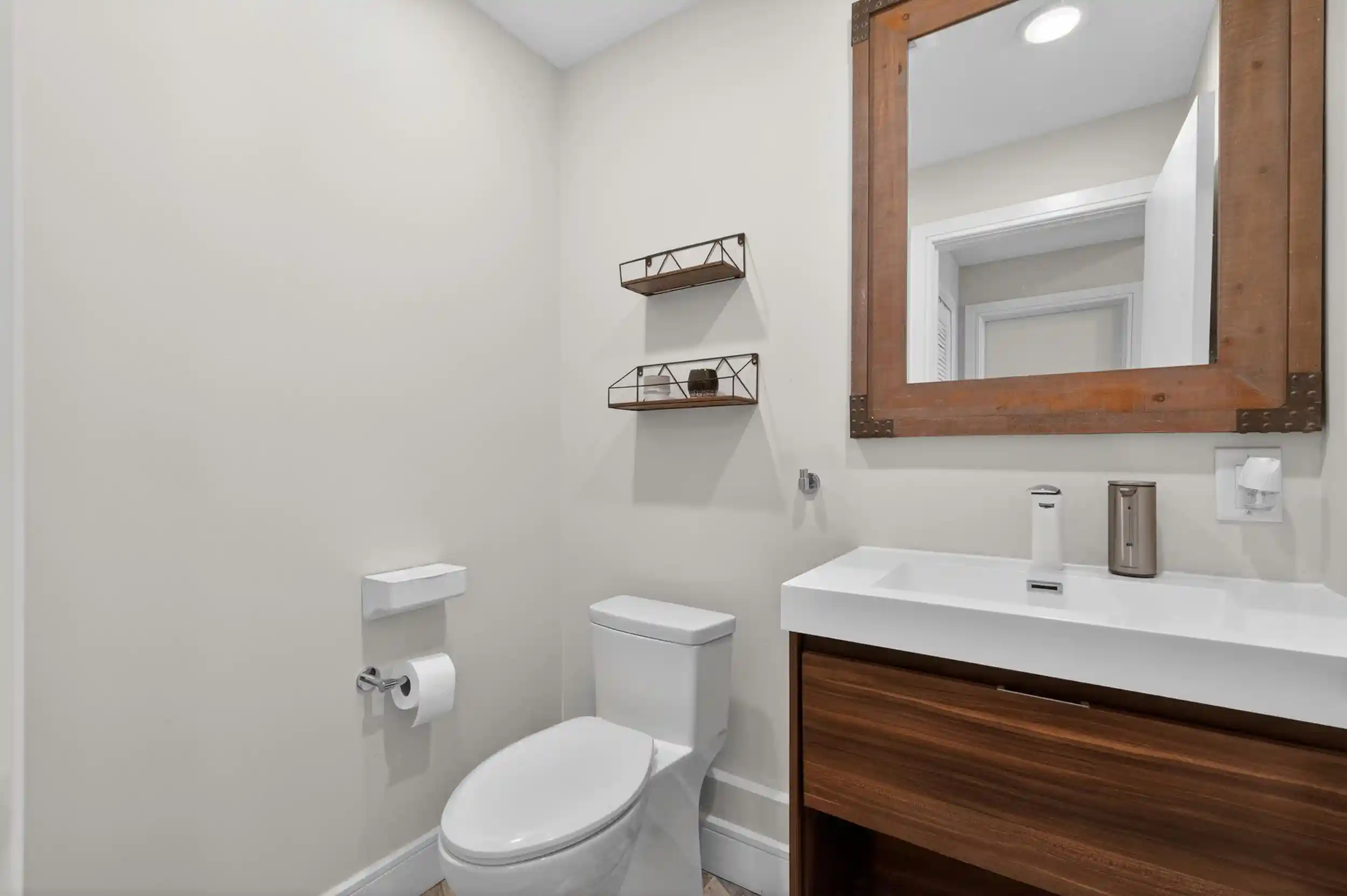 Listing Photo 5 - Condo for sale in building located at 1175 Smt Ave, Jersey City, NJ 07307 - Unit #2