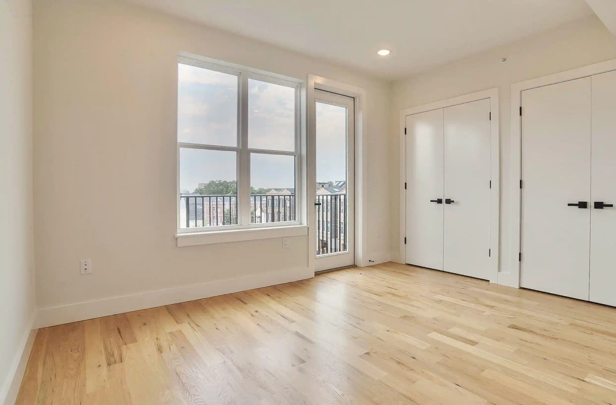 Photo 4 of House for sale at 88 Bergen Ave, Jersey City, NJ 07305 | MLS# 260019668 | Listing updated on 2026-09-29