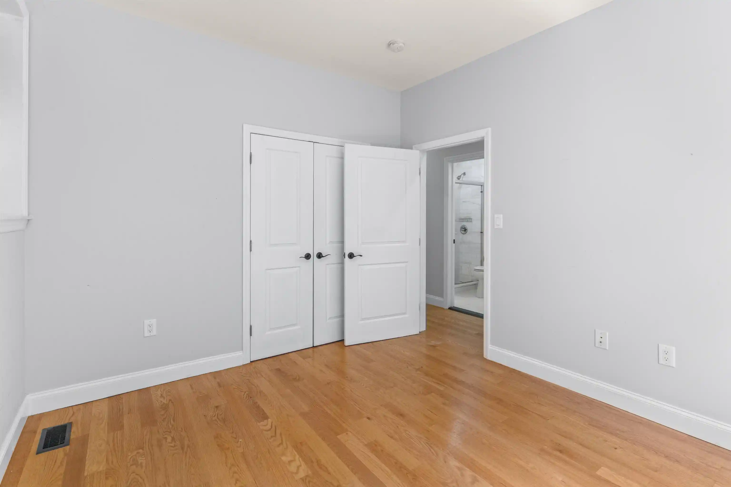 Photo 2 of Multi family home for sale at 2124 New York Ave, Union City, NJ 07087 | MLS# 260019704 | Listing updated on 2026-09-30