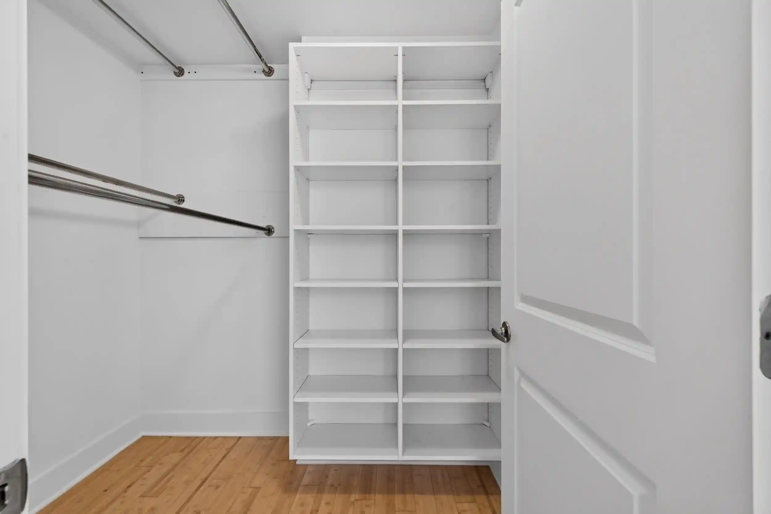 Photo 3 of Condo for sale at 154 Steuben St #503, Jersey City, NJ 07302 | MLS# 260019713 | Listing updated on 2026-10-07