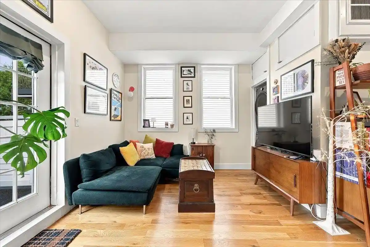 Photo 3 of Condo for sale at 543 Palisade Ave #4, Jersey City, NJ 07307 | MLS# 260019721 | Listing updated on 2026-10-06