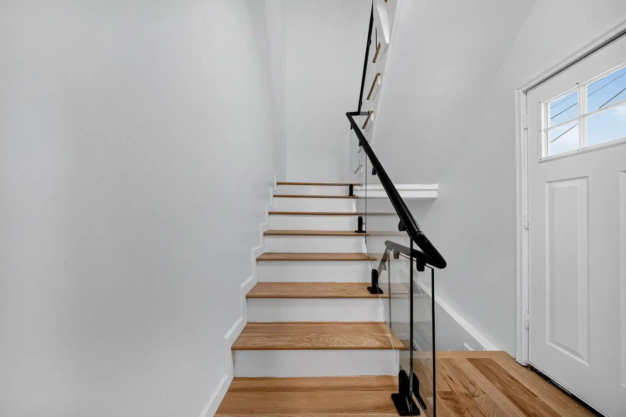 Photo 2 of Sale Pending at 19 Thorne St, Jersey City, NJ 07307 | MLS# 260019790 | Listing updated on 2026-10-07