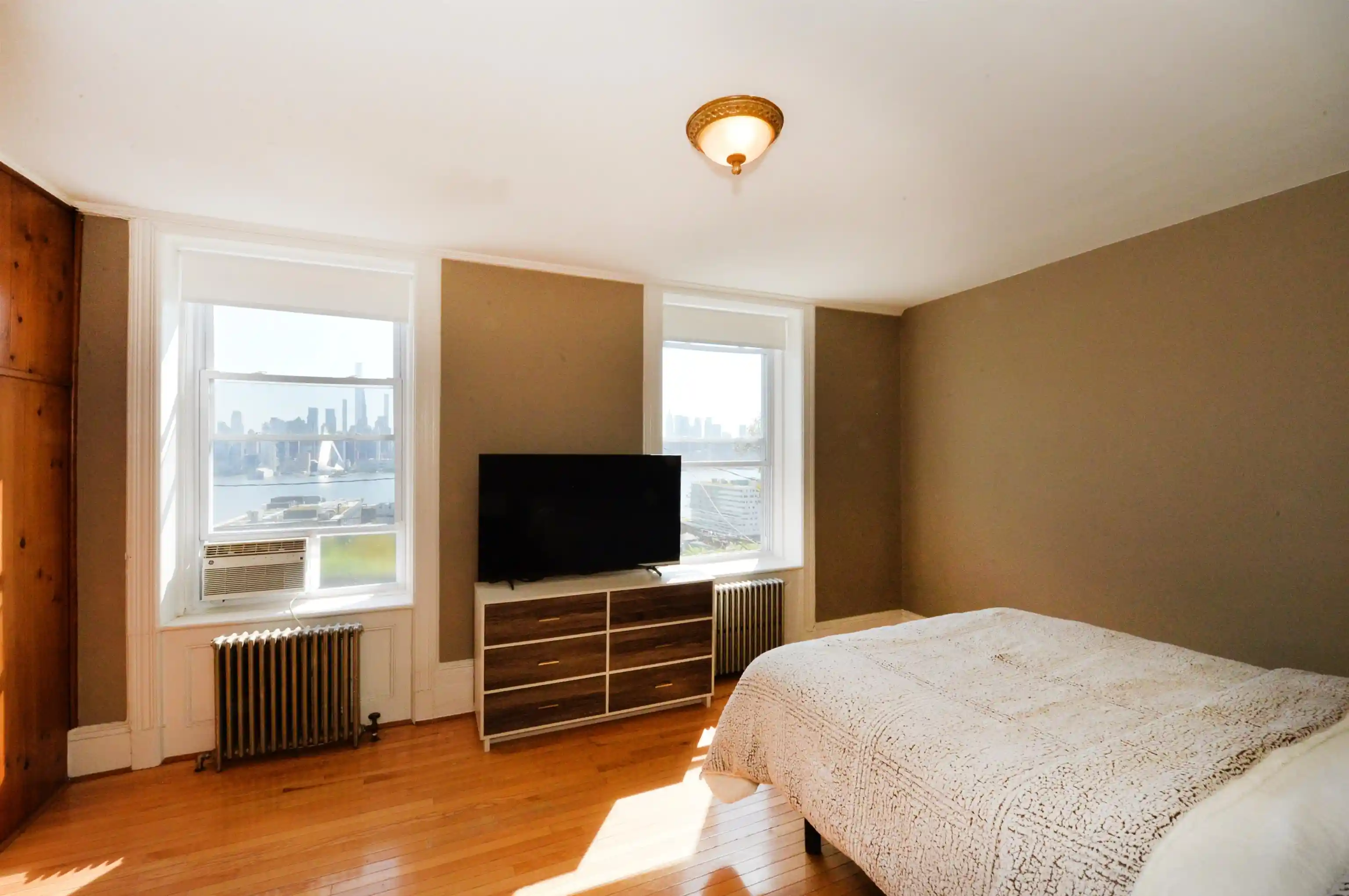 Photo 2 of Single family home for sale at 995 Boulevard E, Weehawken, NJ 07086 | MLS# 260019841 | Listing updated on 2026-10-05
