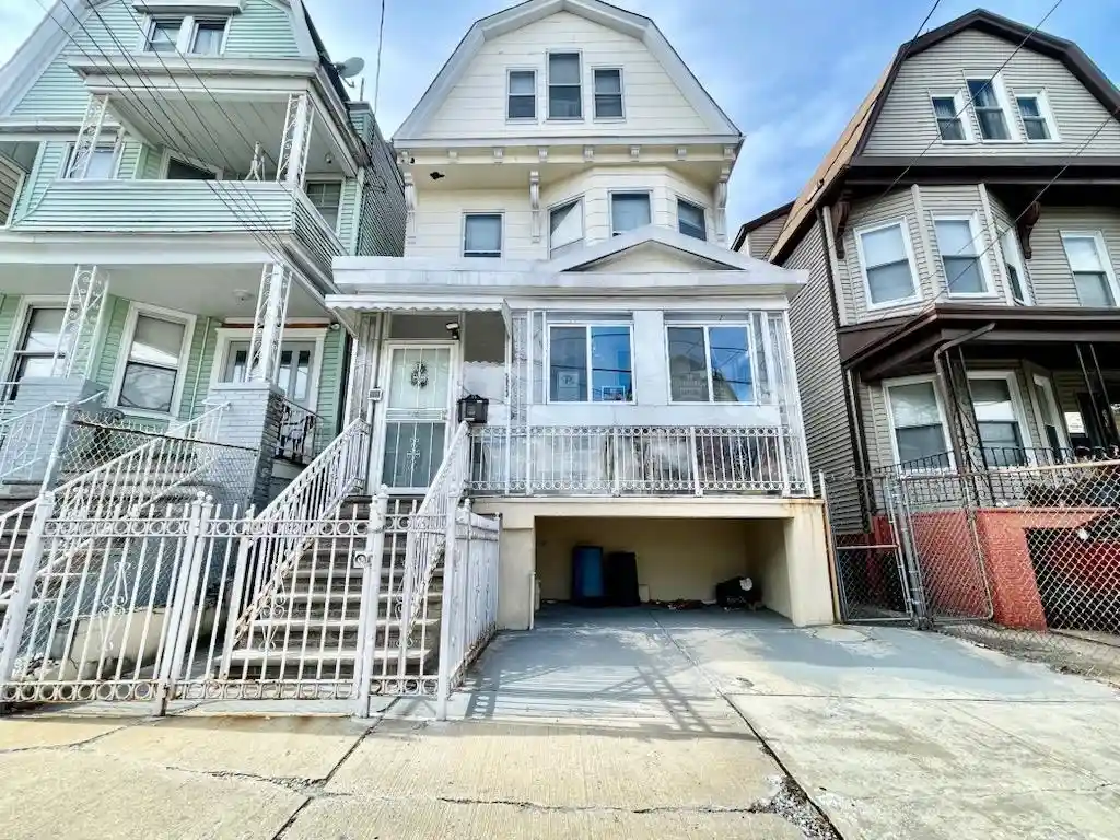 Single family home for sale at 253 Jewett Ave, Jersey City, NJ 07304 | MLS# 260019850