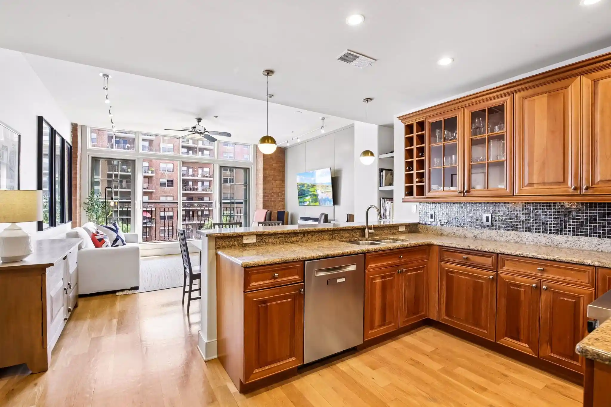 Photo 3 of Sale Pending at 174 Washington St #3M, Jersey City, NJ 07302 | MLS# 260019914 | Listing updated on 2026-10-08