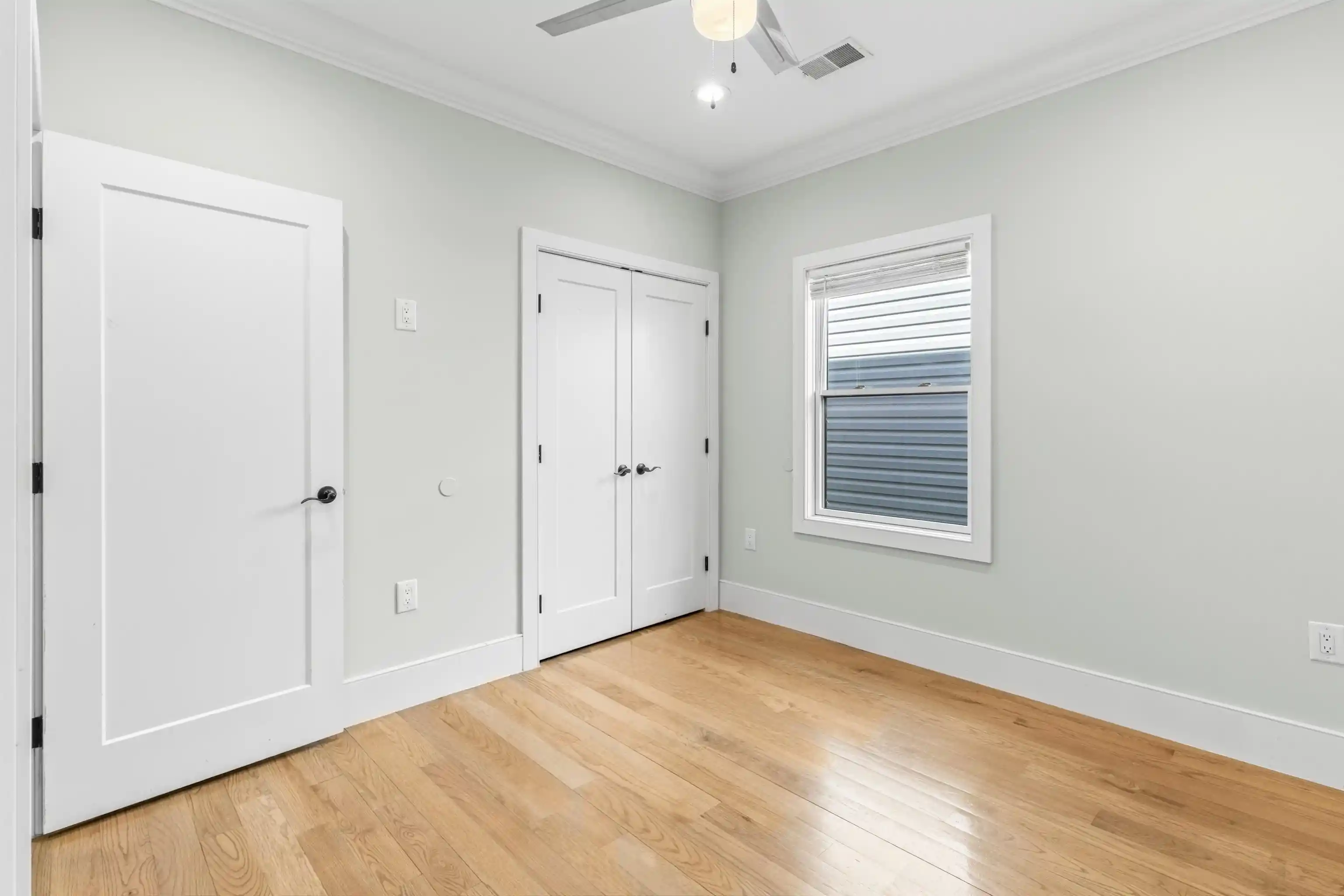 Photo 2 of Condo for sale at 104 Poplar St #2, Jersey City, NJ 07307 | MLS# 260019939 | Listing updated on 2026-10-11