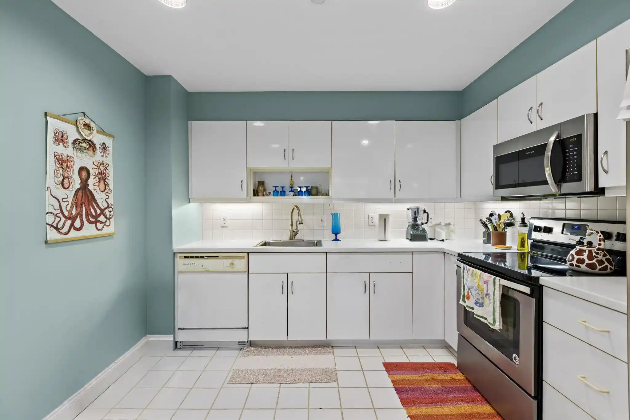 Photo 35 of Condo for sale at 208 Shearwater Ct W #32, Jersey City, NJ 07305 | MLS# 260019955 | Listing updated on 2026-10-07