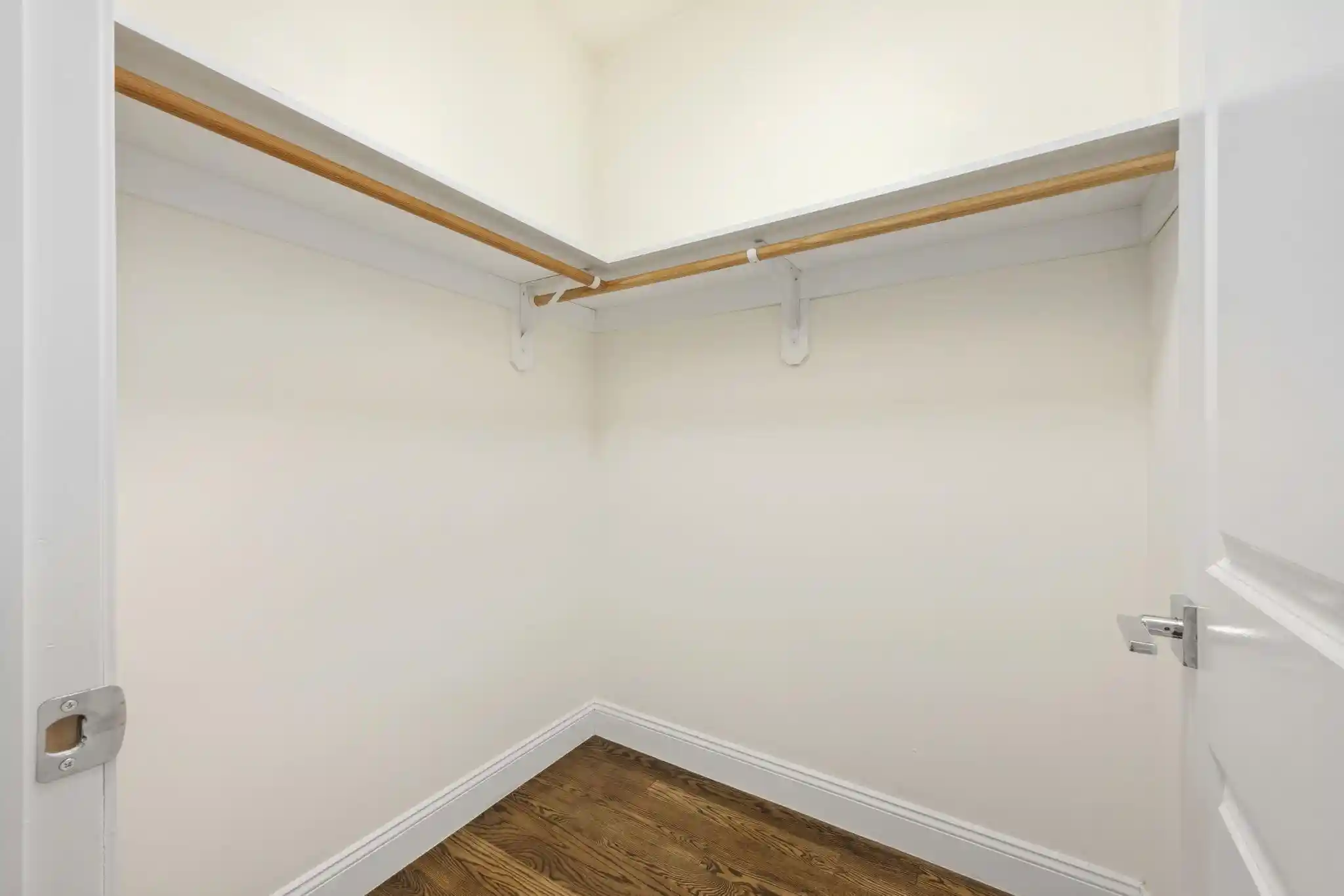 Photo 2 of Condo for sale at 173 Halladay St #2, Jersey City, NJ 07304 | MLS# 260020147 | Listing updated on 2026-10-06