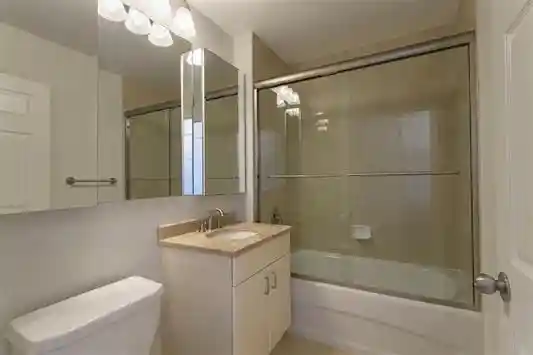 Listing Photo 4 - Condo for sale in building located at 20 2Nd St, Jersey City, NJ 07302 - Unit #2303