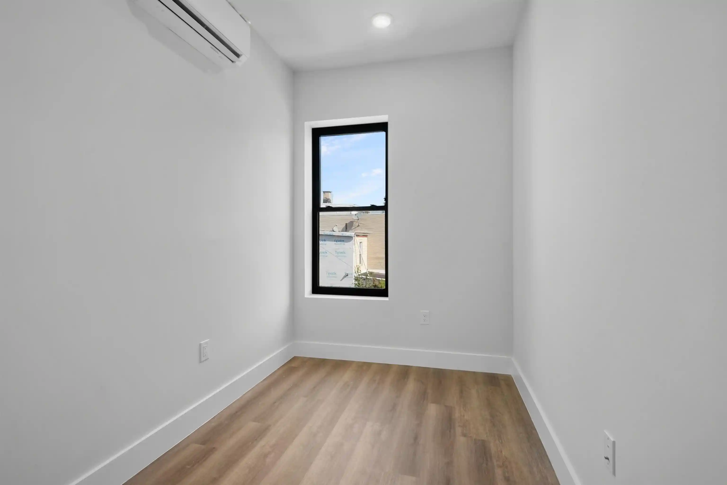 Photo 1 of Single family home for sale at 124a Lexington Ave, Jersey City, NJ 07304 | MLS# 260020230 | Listing updated on 2026-10-07