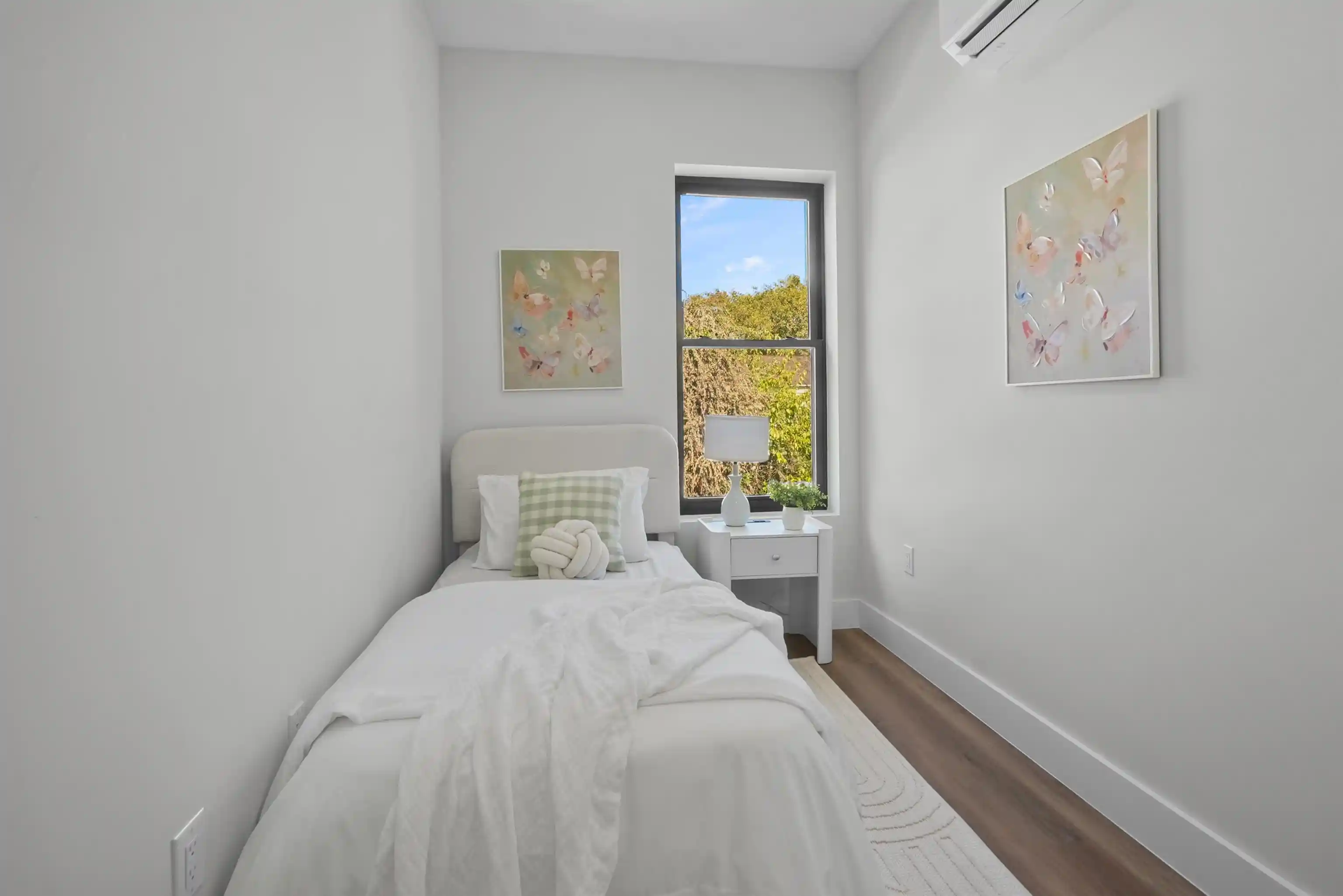 Photo 4 of Single family home for sale at 124a Lexington Ave, Jersey City, NJ 07304 | MLS# 260020230 | Listing updated on 2026-10-07