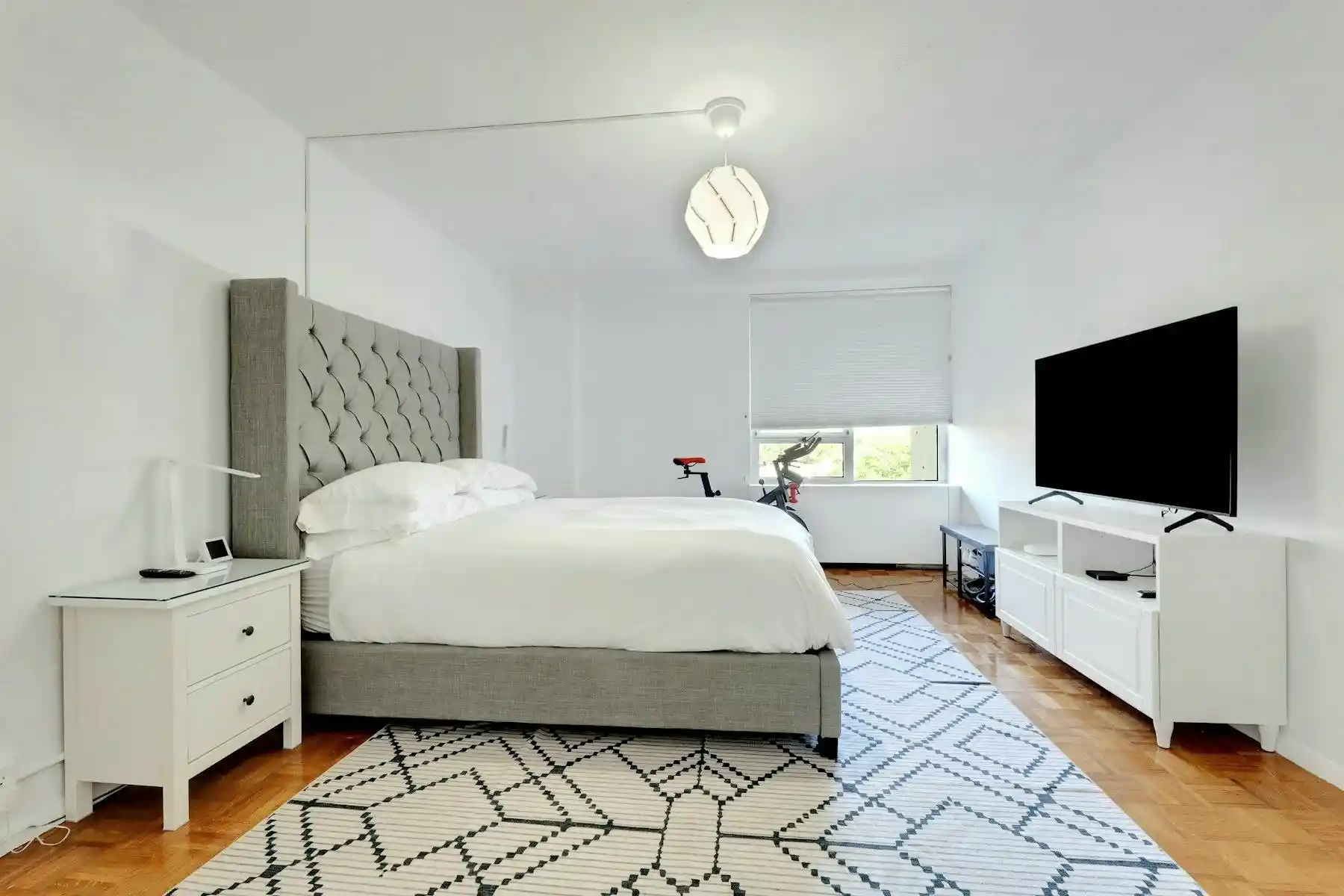 Photo 3 of Condo for sale at 4 Horizon Rd #1027, Fort Lee, NJ 07024 | MLS# 260020329 | Listing updated on 2026-10-08